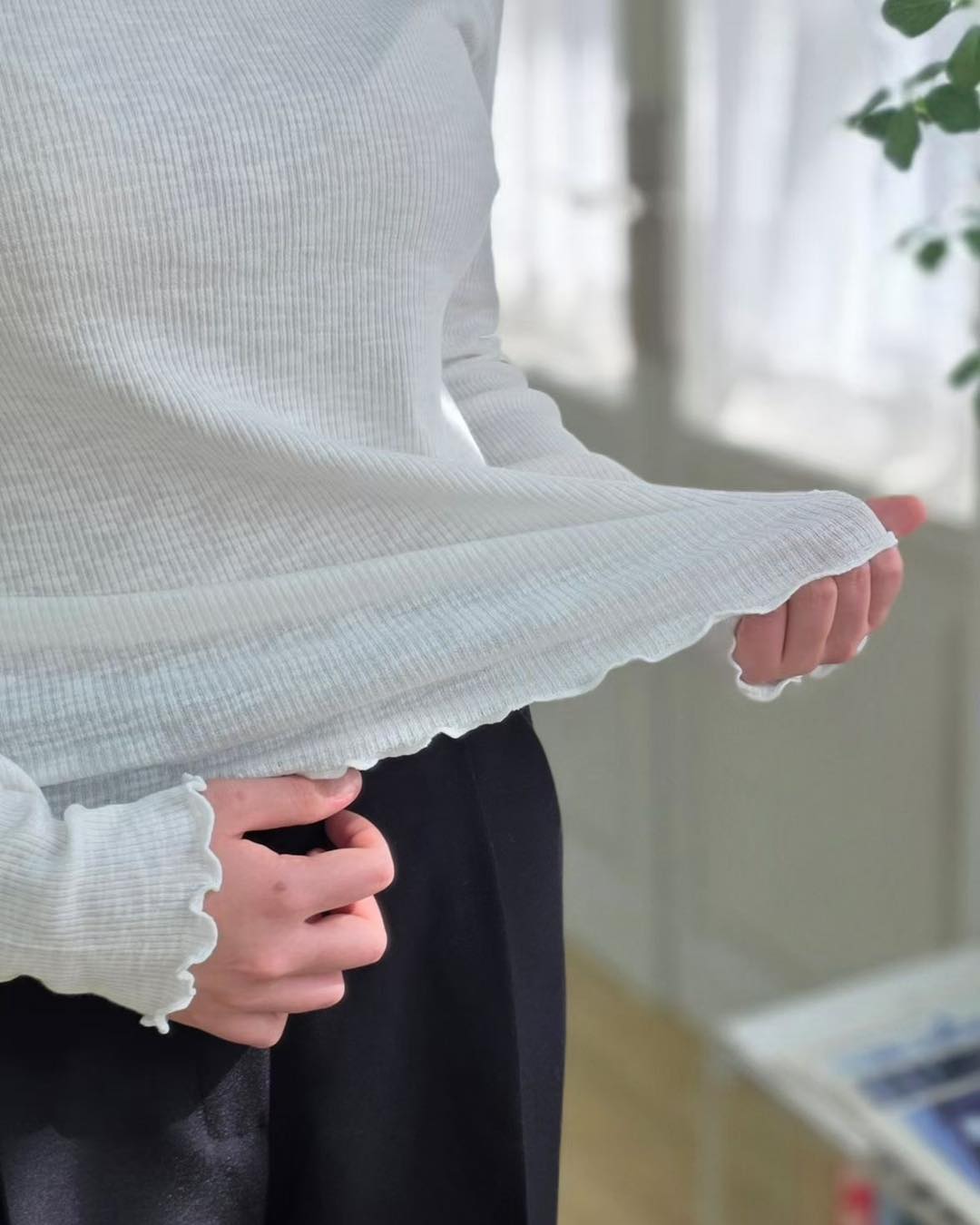 木耳邊薄長袖