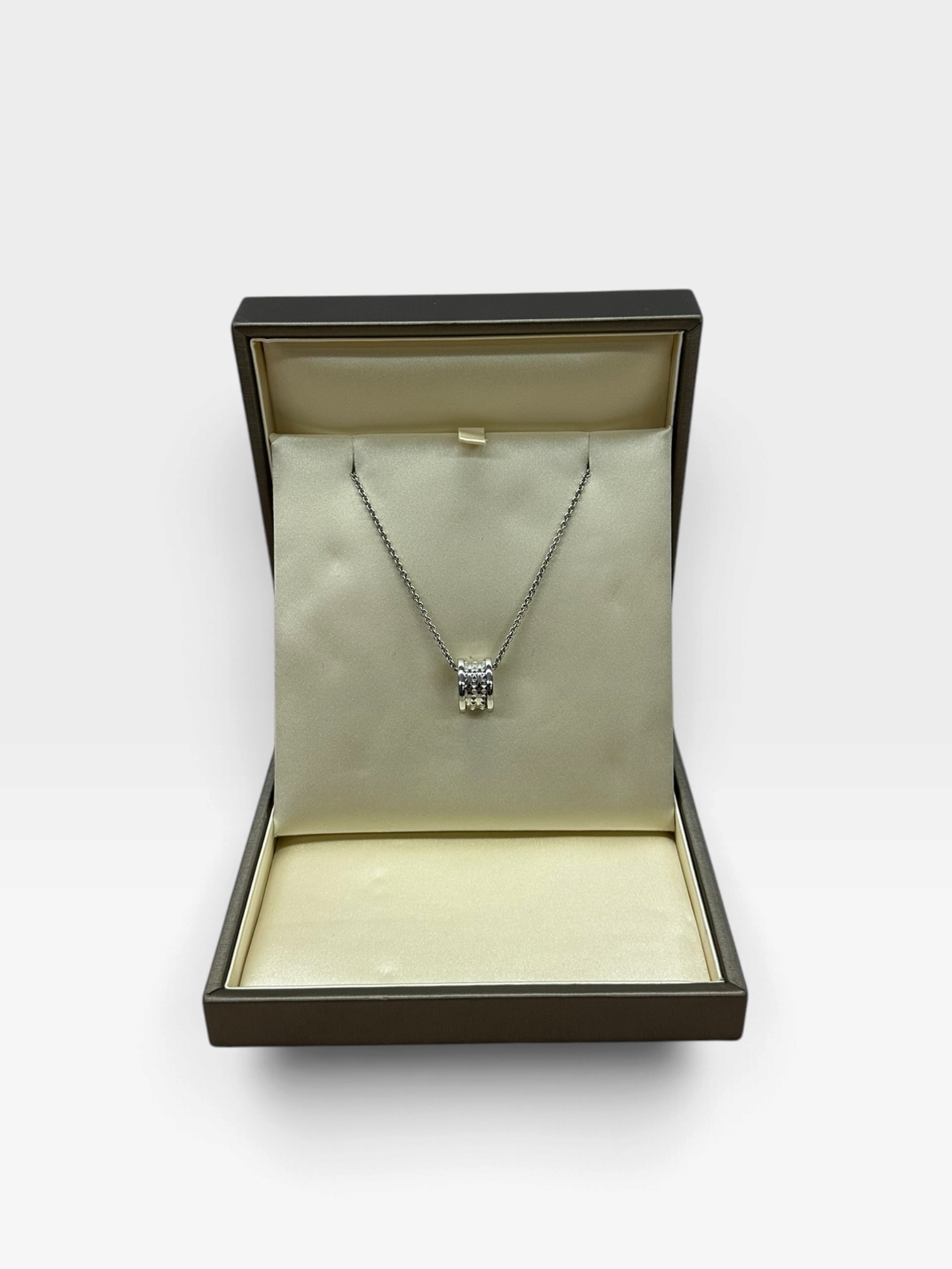 Pre-Owned Bulgari necklace /Product Code: 102009