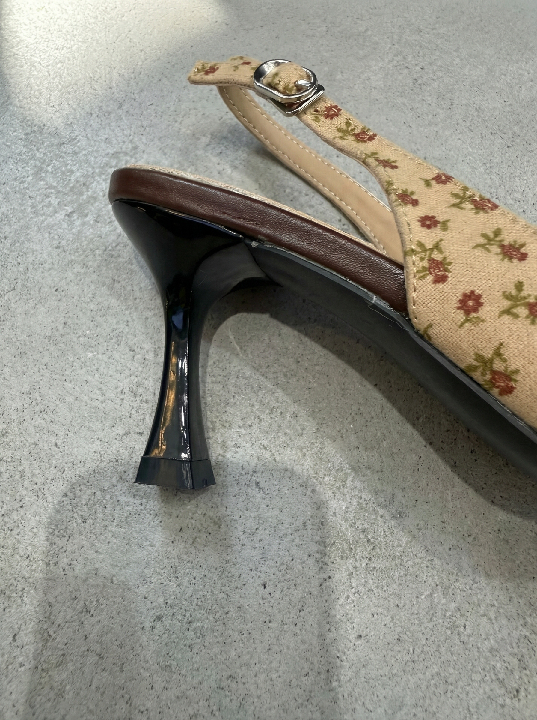 復古花卉印花露跟