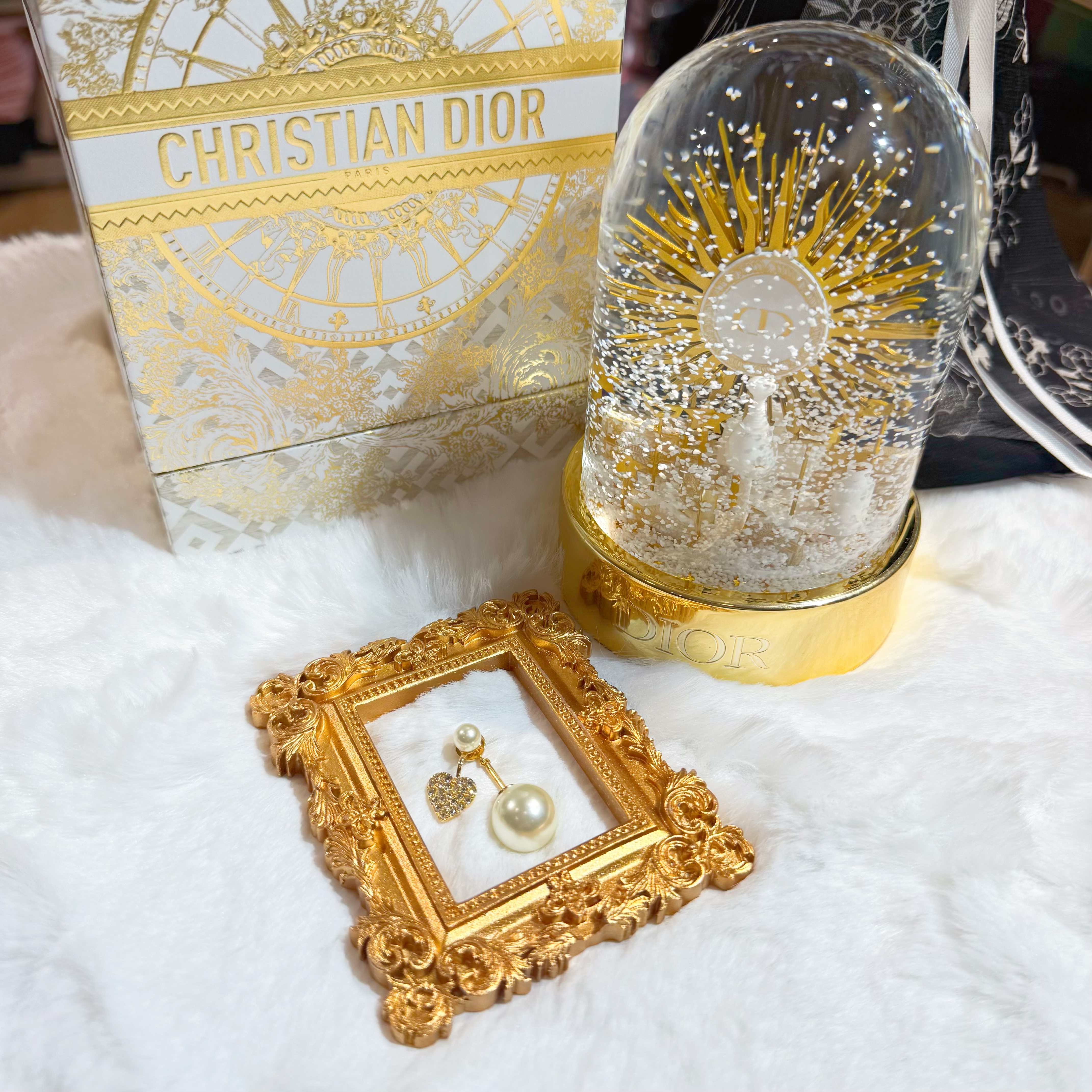 Dior earrings pearl/heart