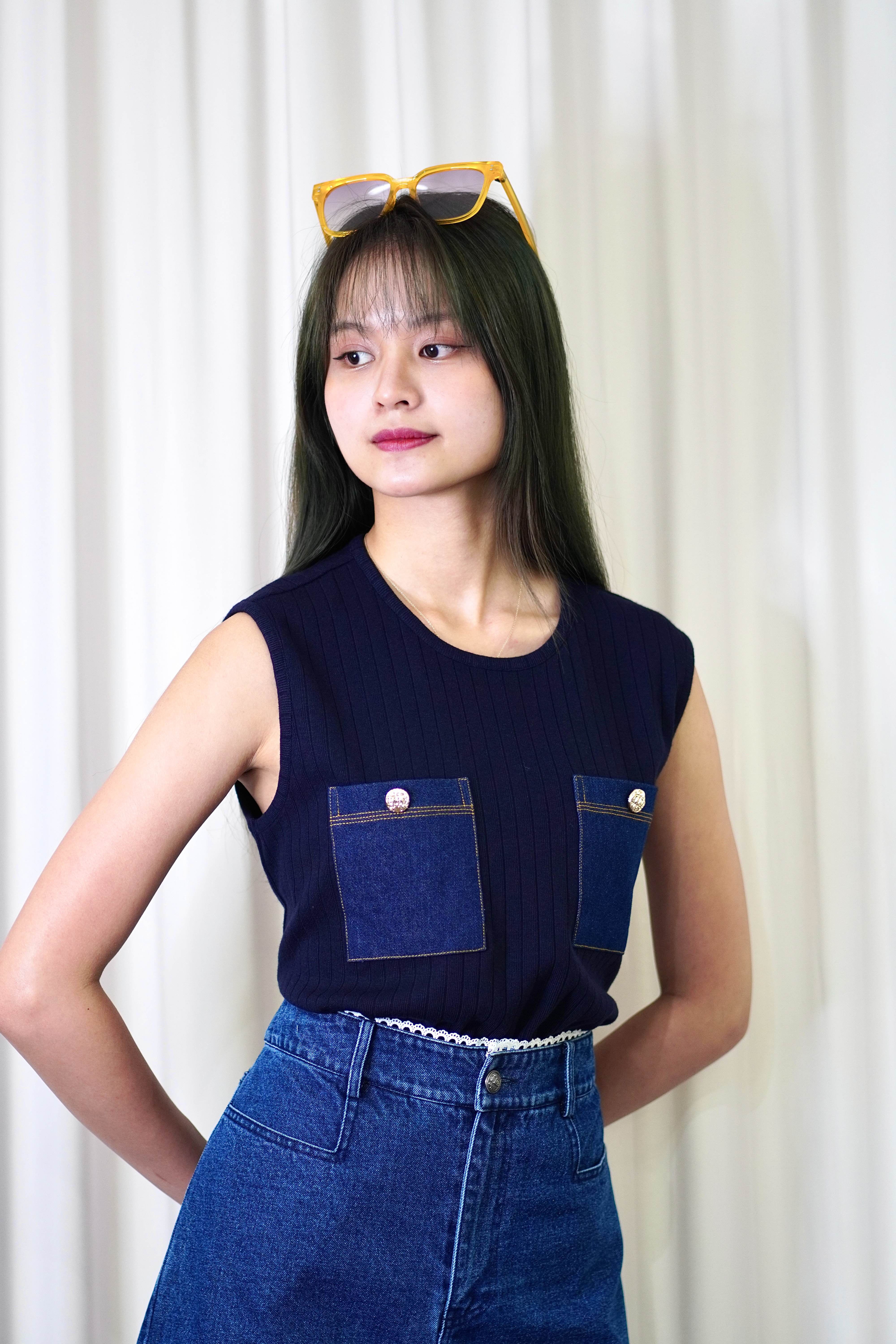 915567 Elio Denim Accent Top