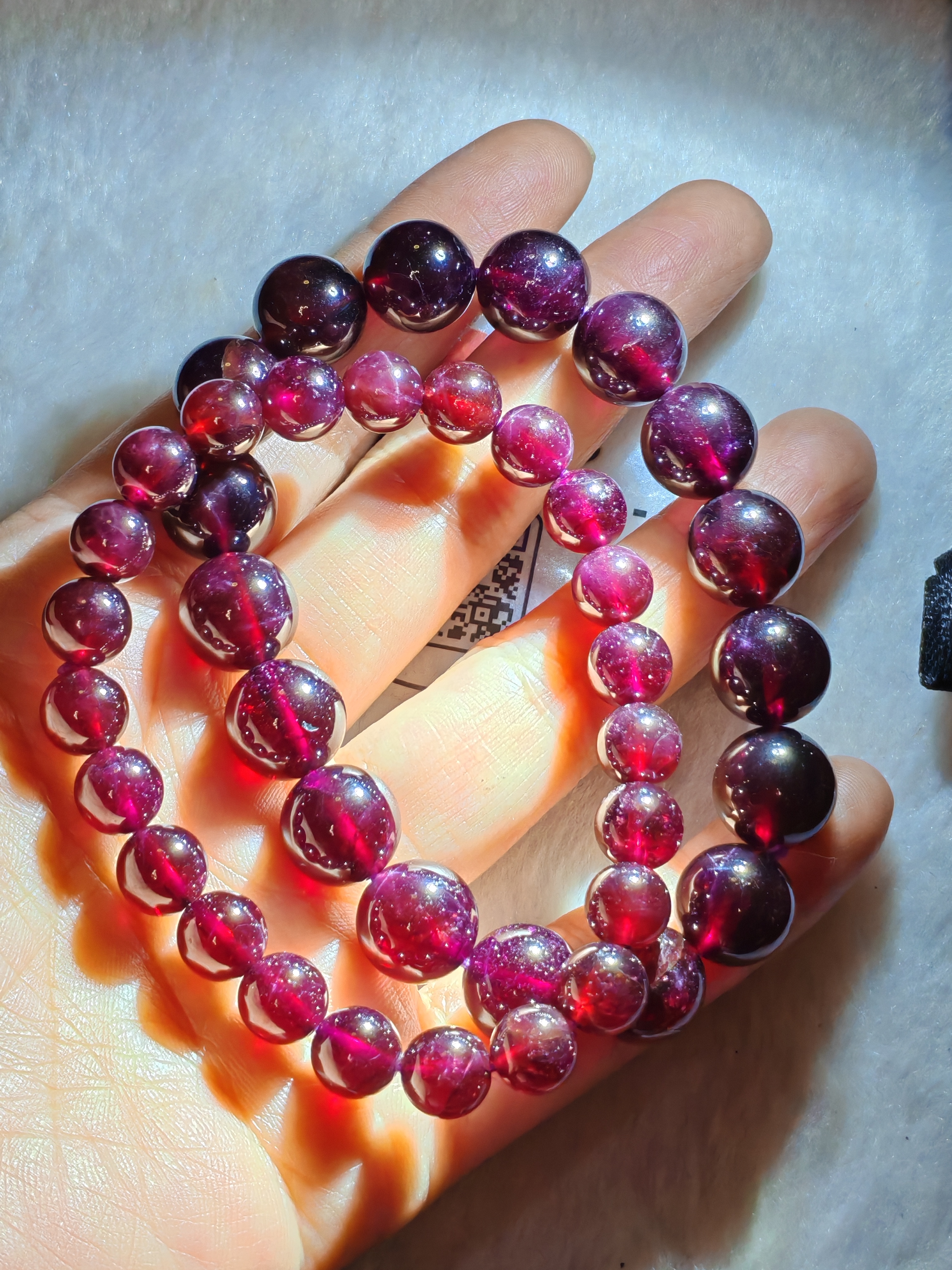 六芒星石榴石手串