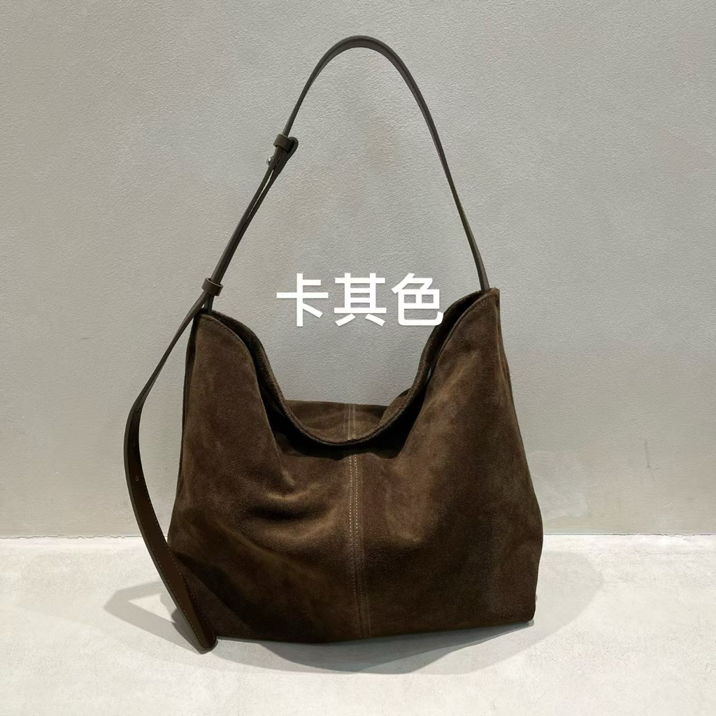 【新品牌Lampas】預訂_Minimal Suede Square Shoulder Bag By Lampas