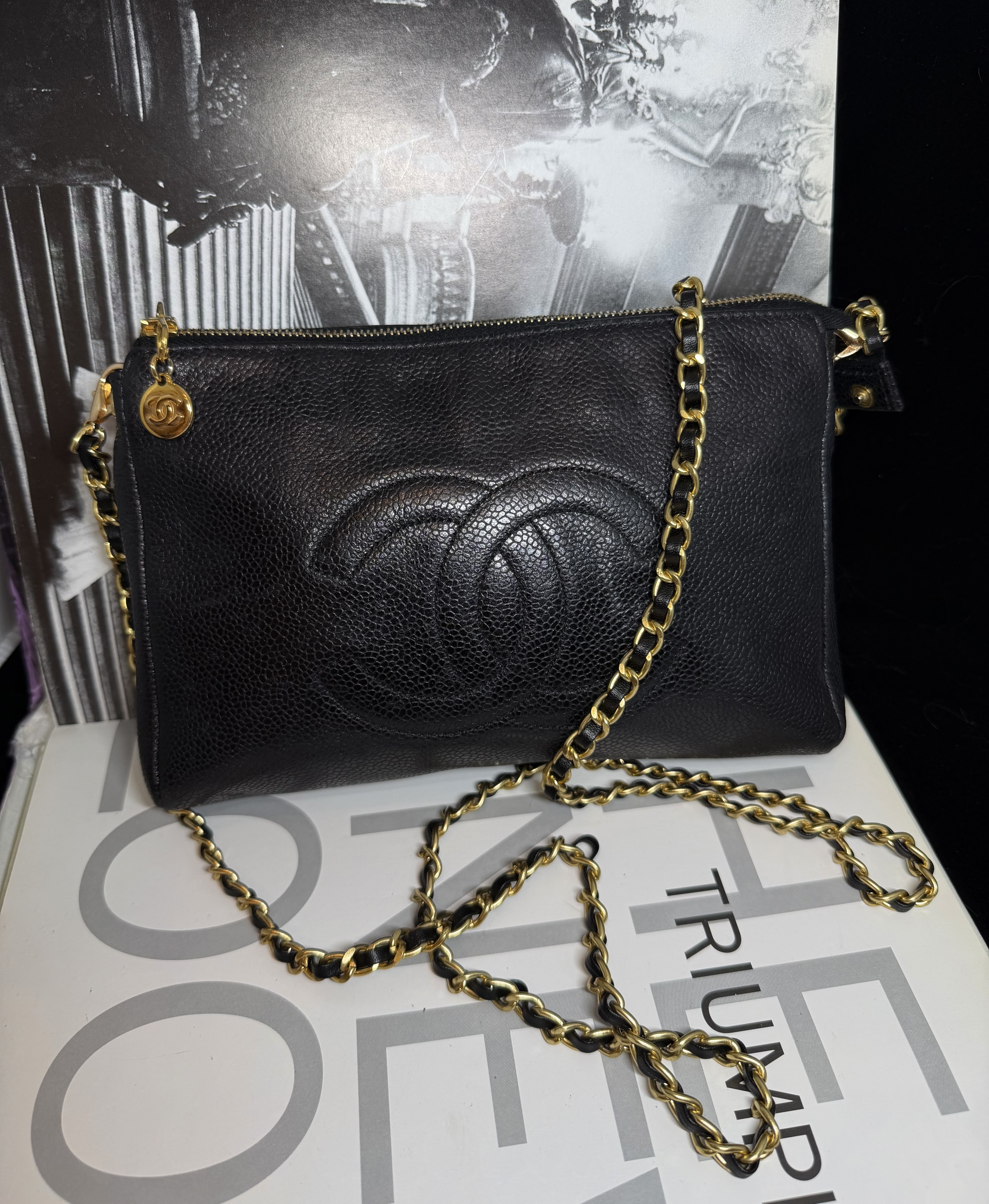 chanel cc black caviar vanity bag
