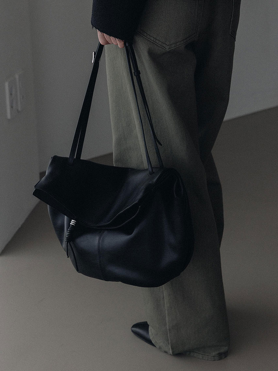 LOEUVRE Sac de Arche Shoulder Large 復古編織流蘇大容量皮革肩背包