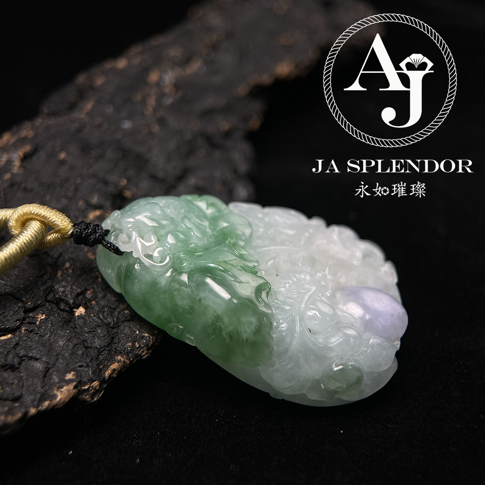 JN-3366 天然翡翠A玉 大師級鏤空精雕俏色春彩雙魚福壽映荷吊墜