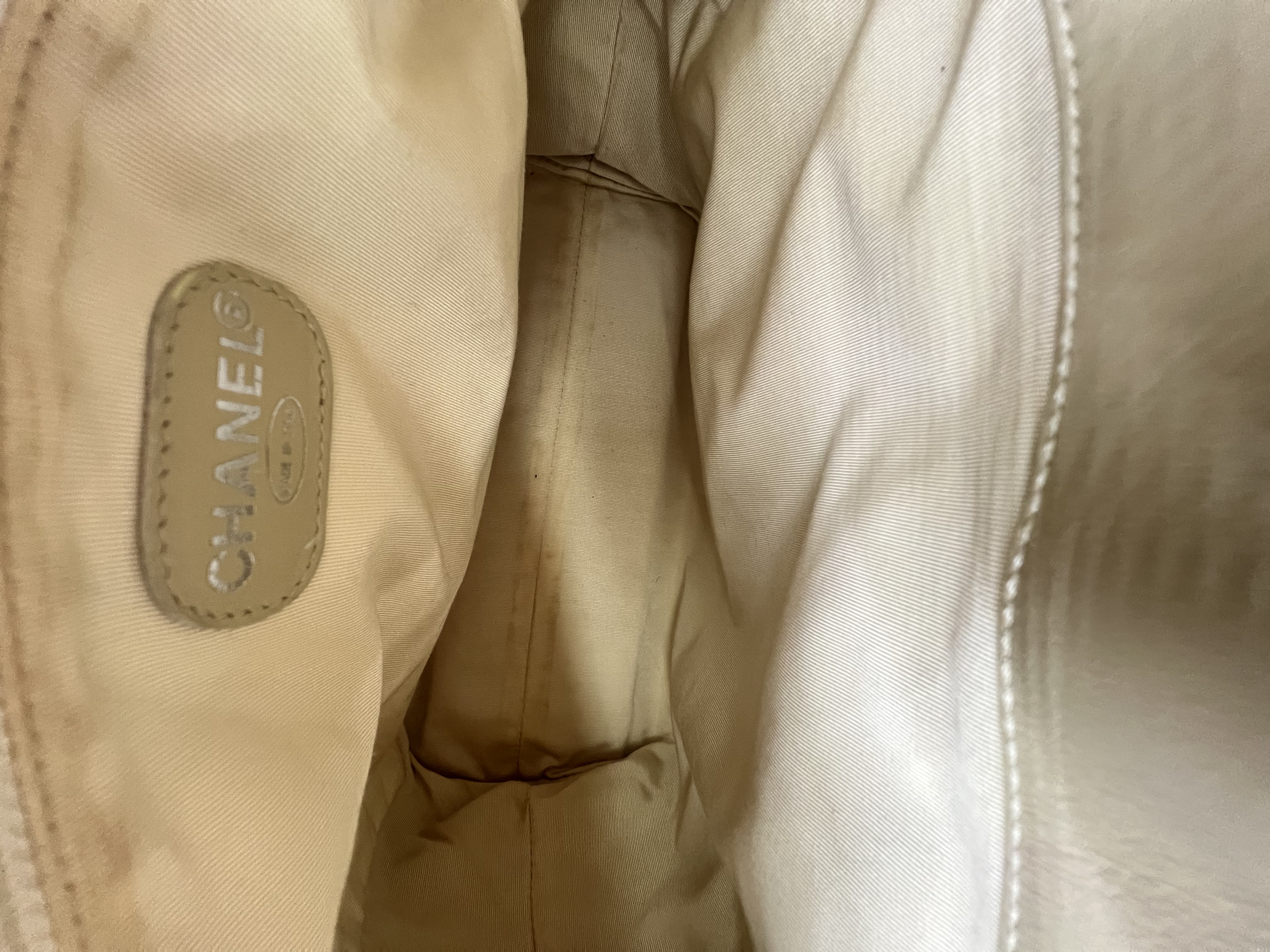 Pre-Owned CHANEL Handbag / Product Code: 26060505