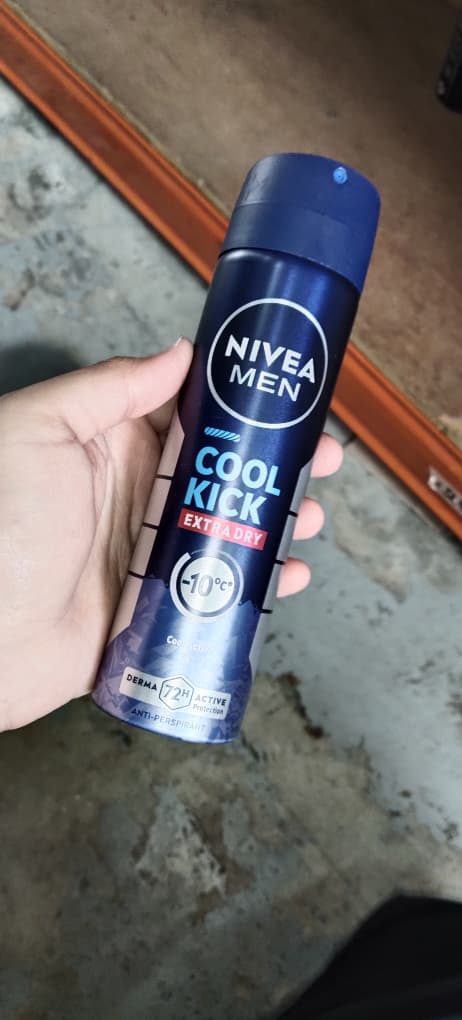 Nivea Men Deodorant Spray 150ml - Cool Kick Blue