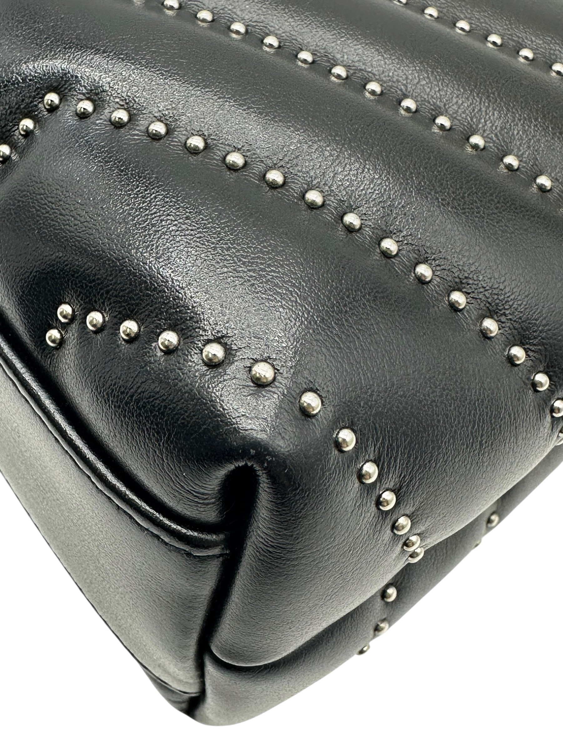 Pre-owned YSL Toy Loulou Studded bag / Product Code: 061906