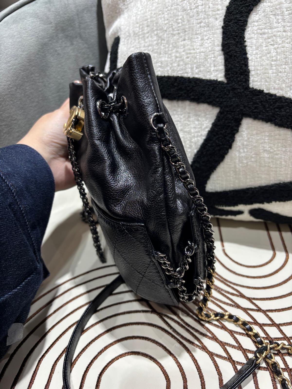 CHANEL Small Gabrielle bucket chain Shoulder Bag 黑色魚子醬牛皮cc 調節扣肩背包100%Authentic, 98%new ✅card ✅dust bag ✅box 