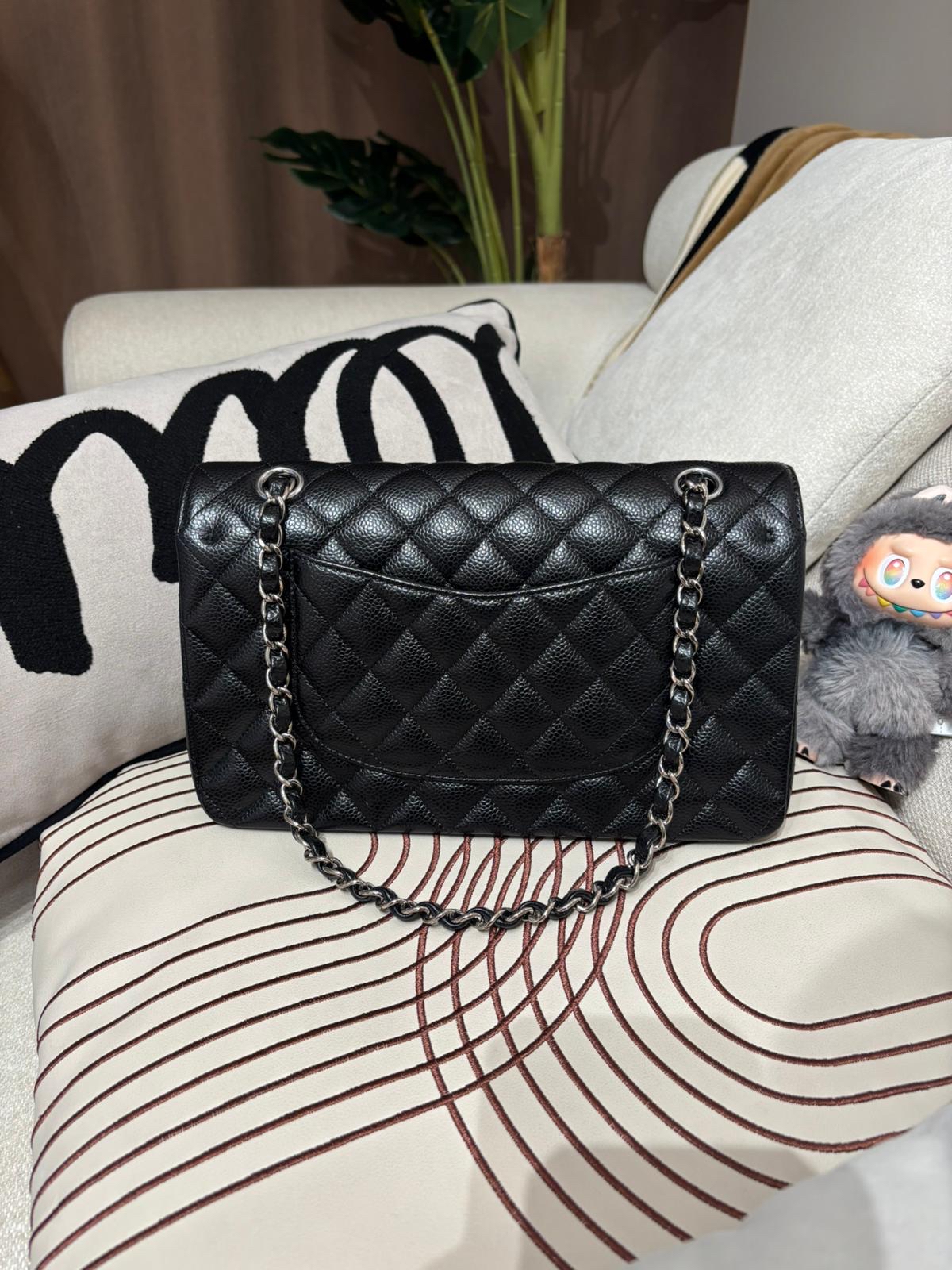Chanel Classic 25cm A01112 黑色荔枝牛皮銀扣 100%Authentic, 98%New ✅26Card ✅Dust bag✅Box