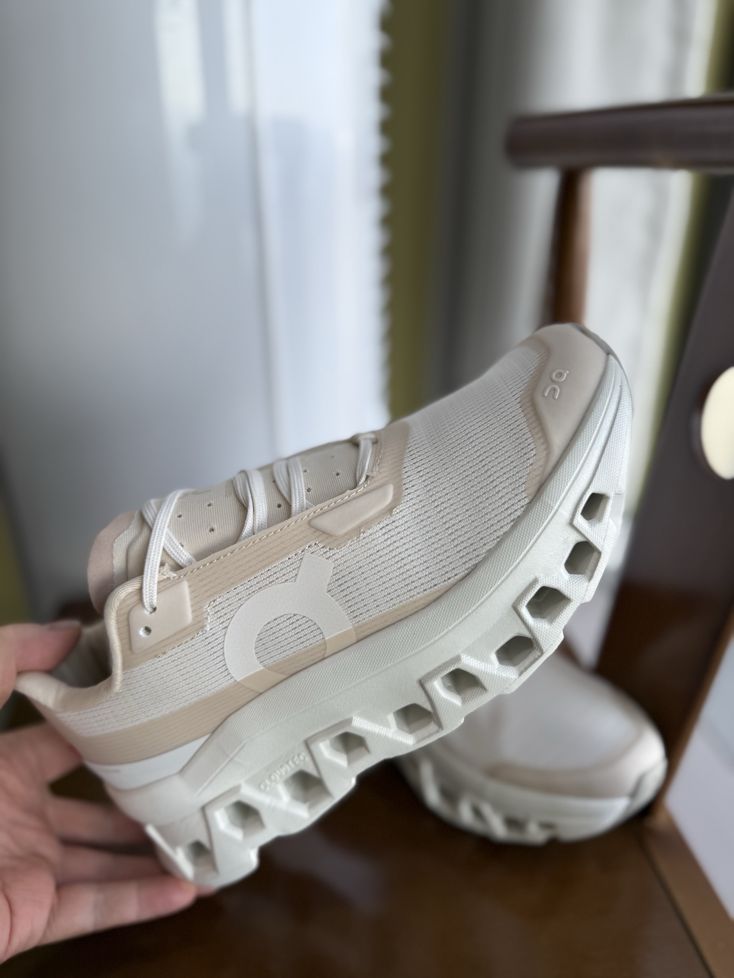 On Cloudmonster Void