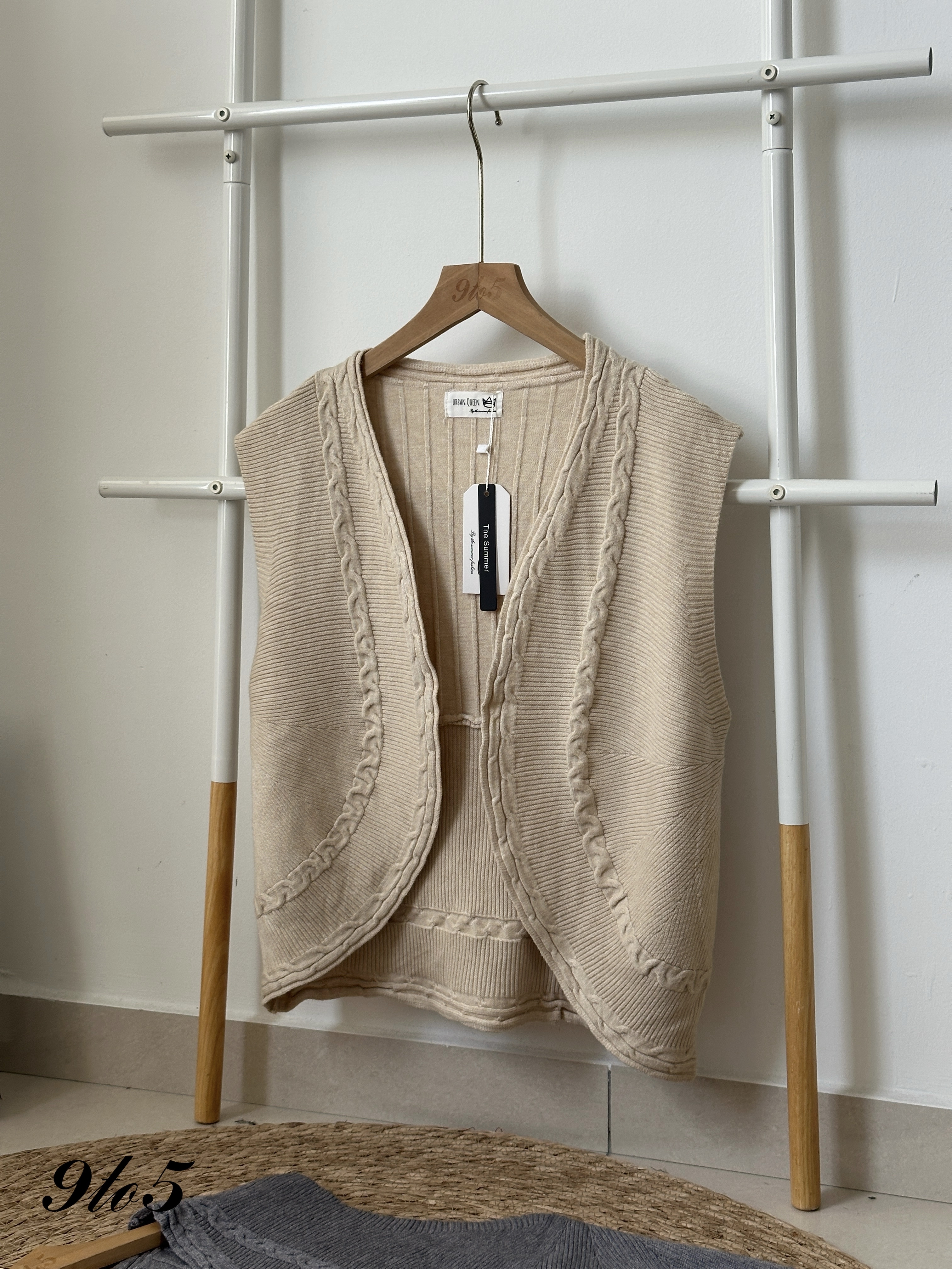 T4085 Cable Knit Vest - 3 Colors