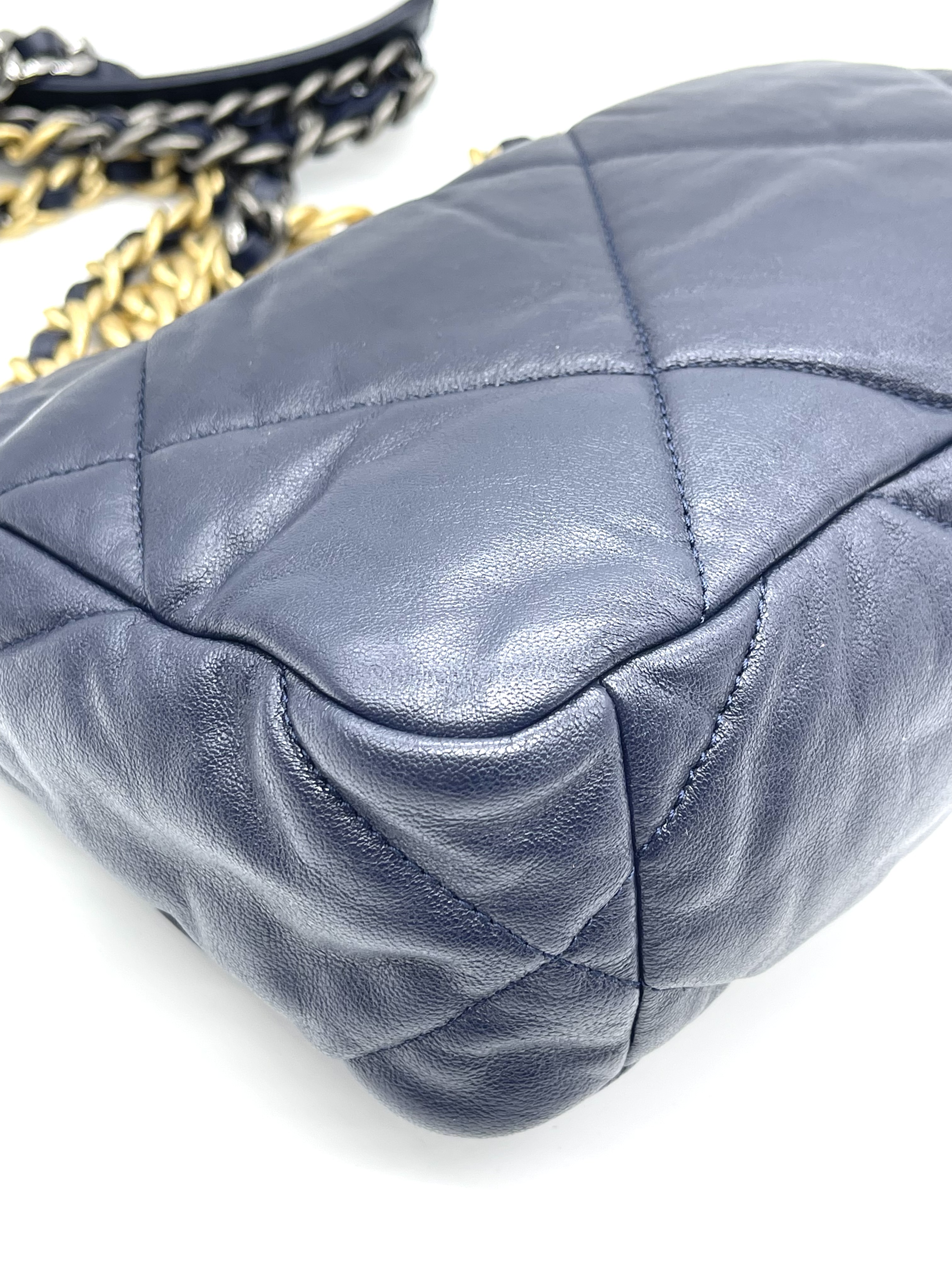 Pre-owned CHANEL 19 / Product Code: 26031904