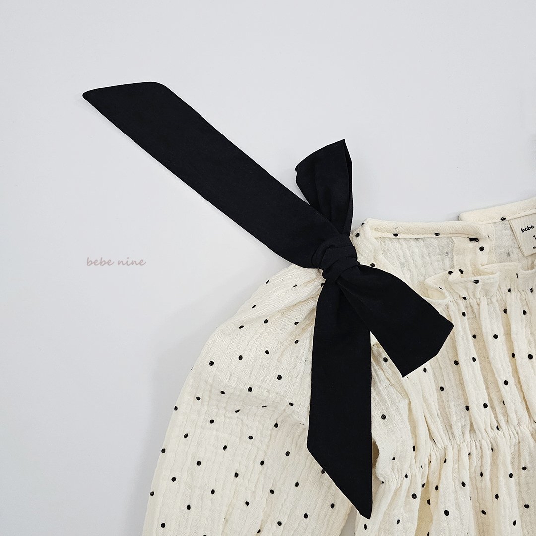 🌸預訂 韓國直送🌸🇰🇷Bebenine兩色波點花邊大絲帶棉紗長袖包屁衣