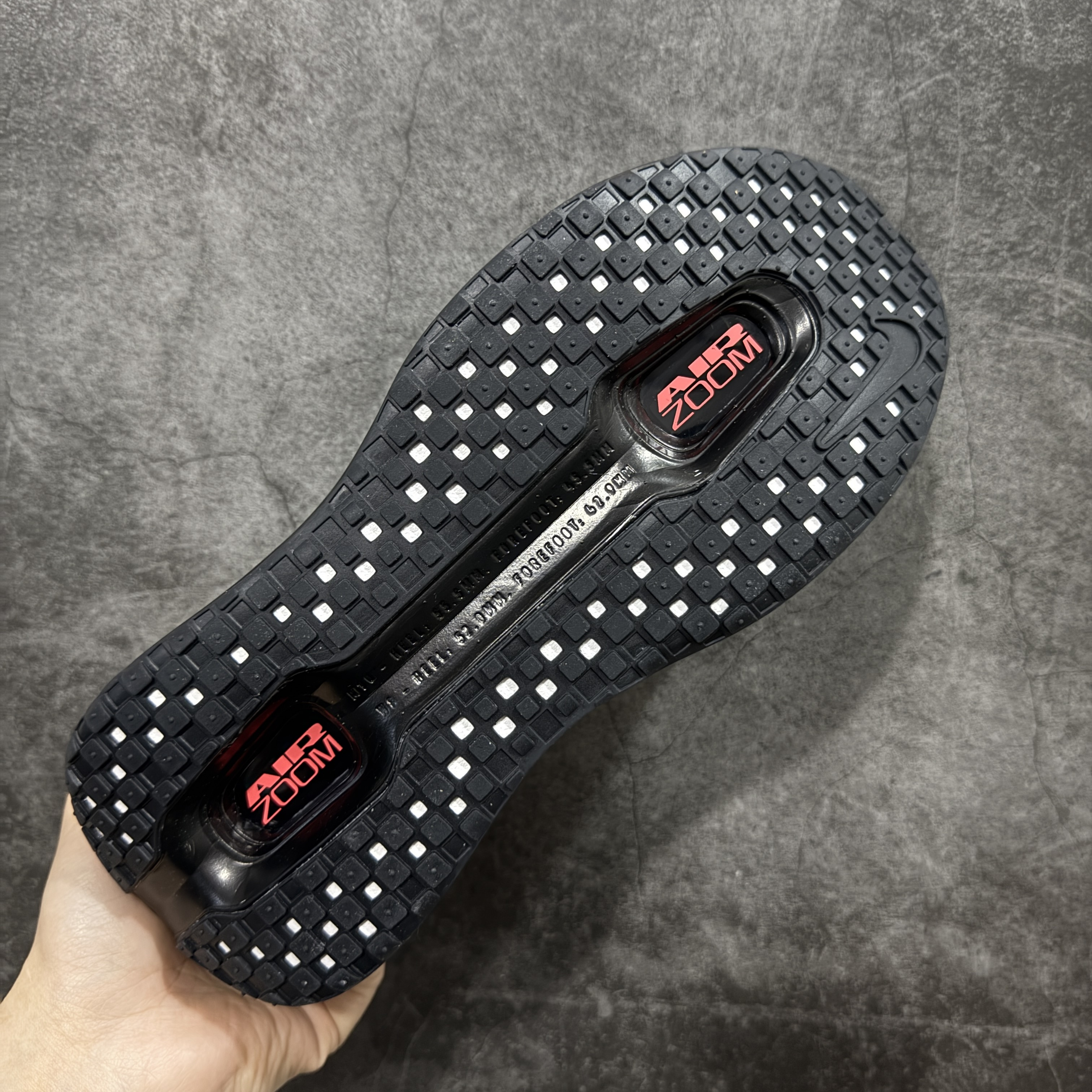 Nike Vomero Premium HM5973-002