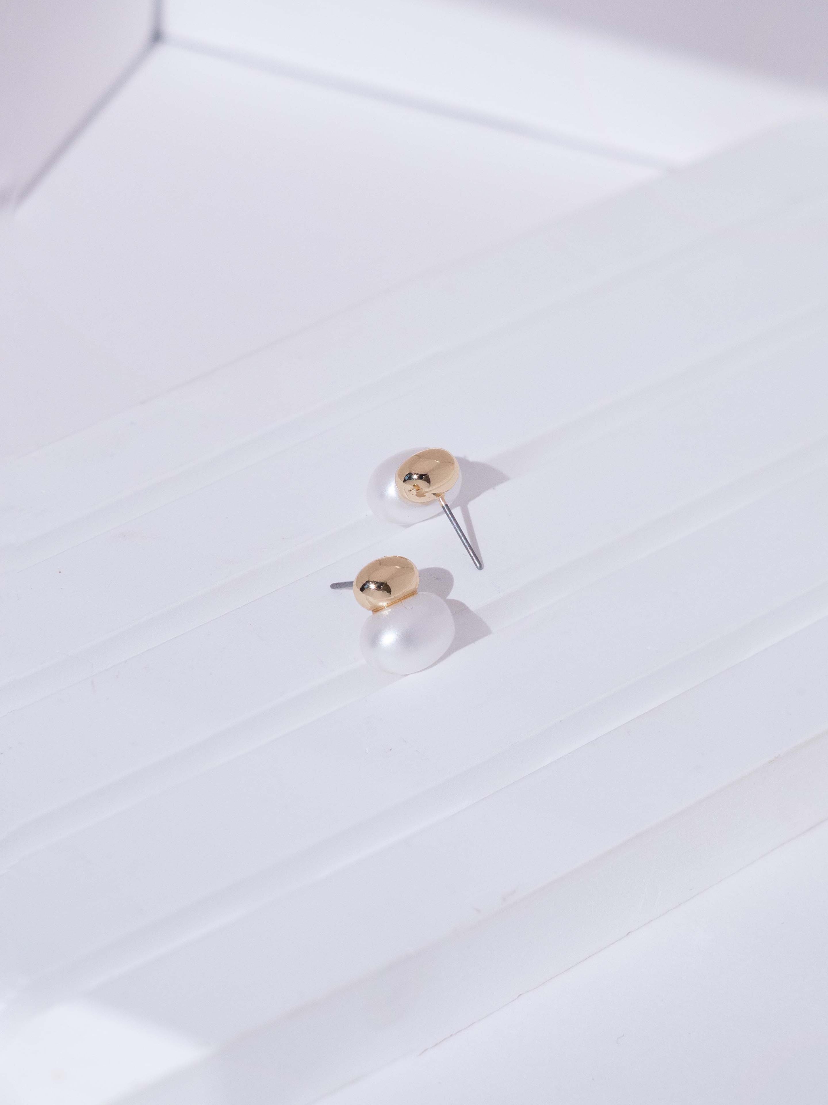 Pearl Dew Drop Stud Earrings