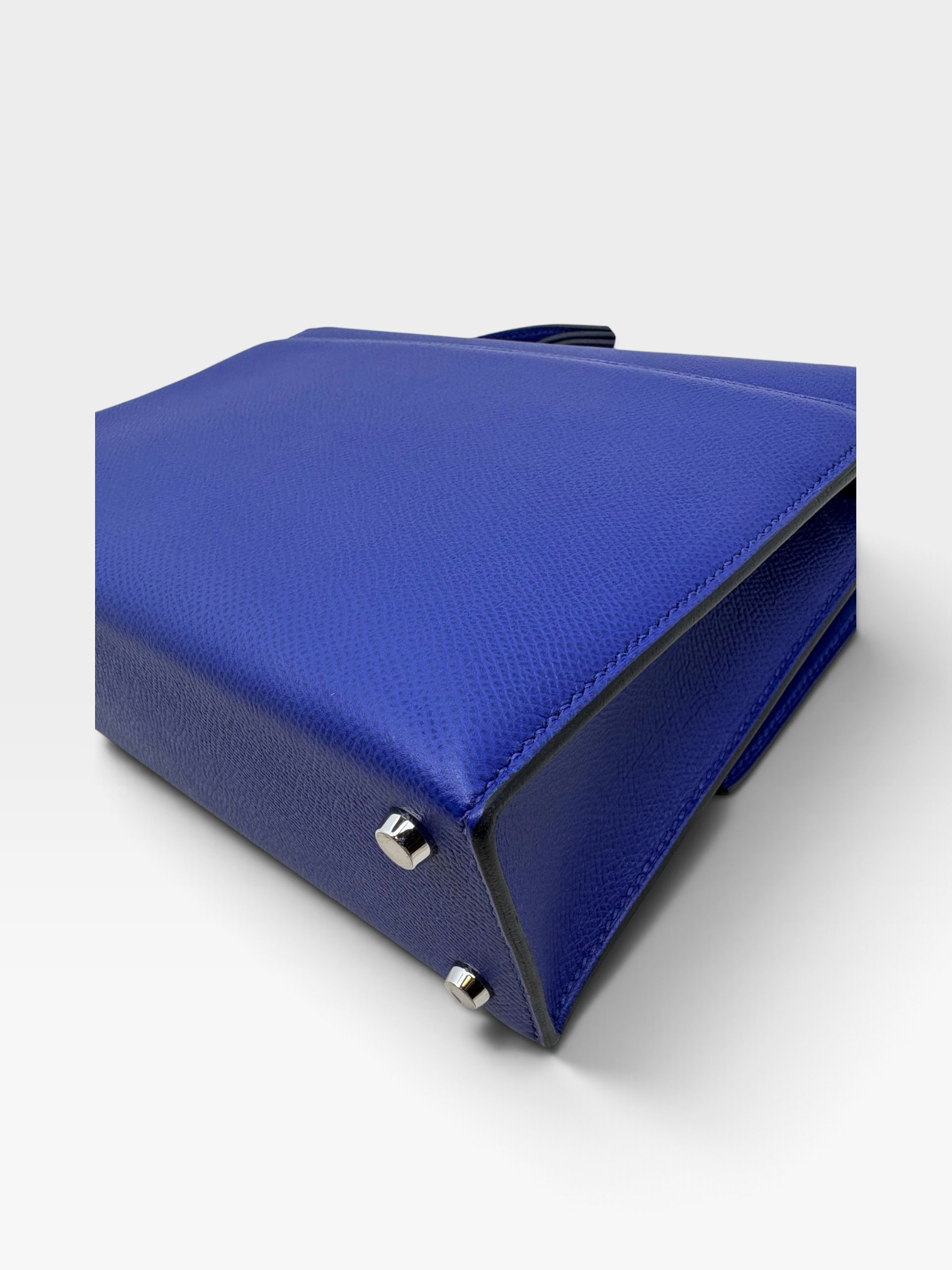 Pre-Owned HERMÉS  Verrous 23 Stamp C / Product Code: K093004
