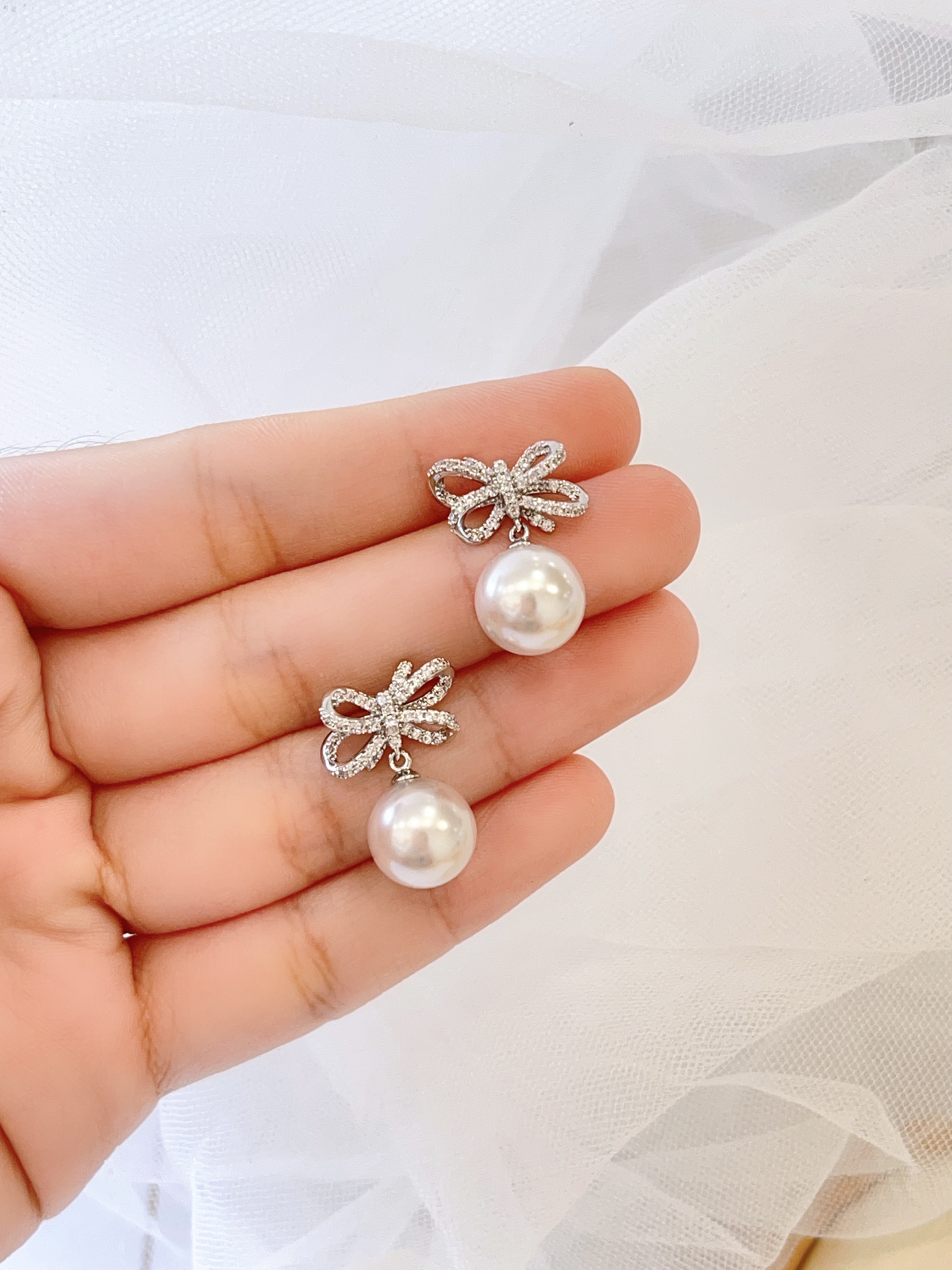 闪钻蝴蝶结珍珠耳坠耳环