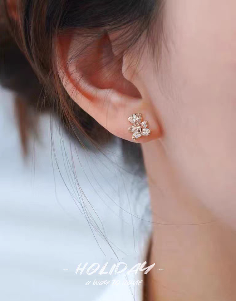 18K Diamond Earrings 