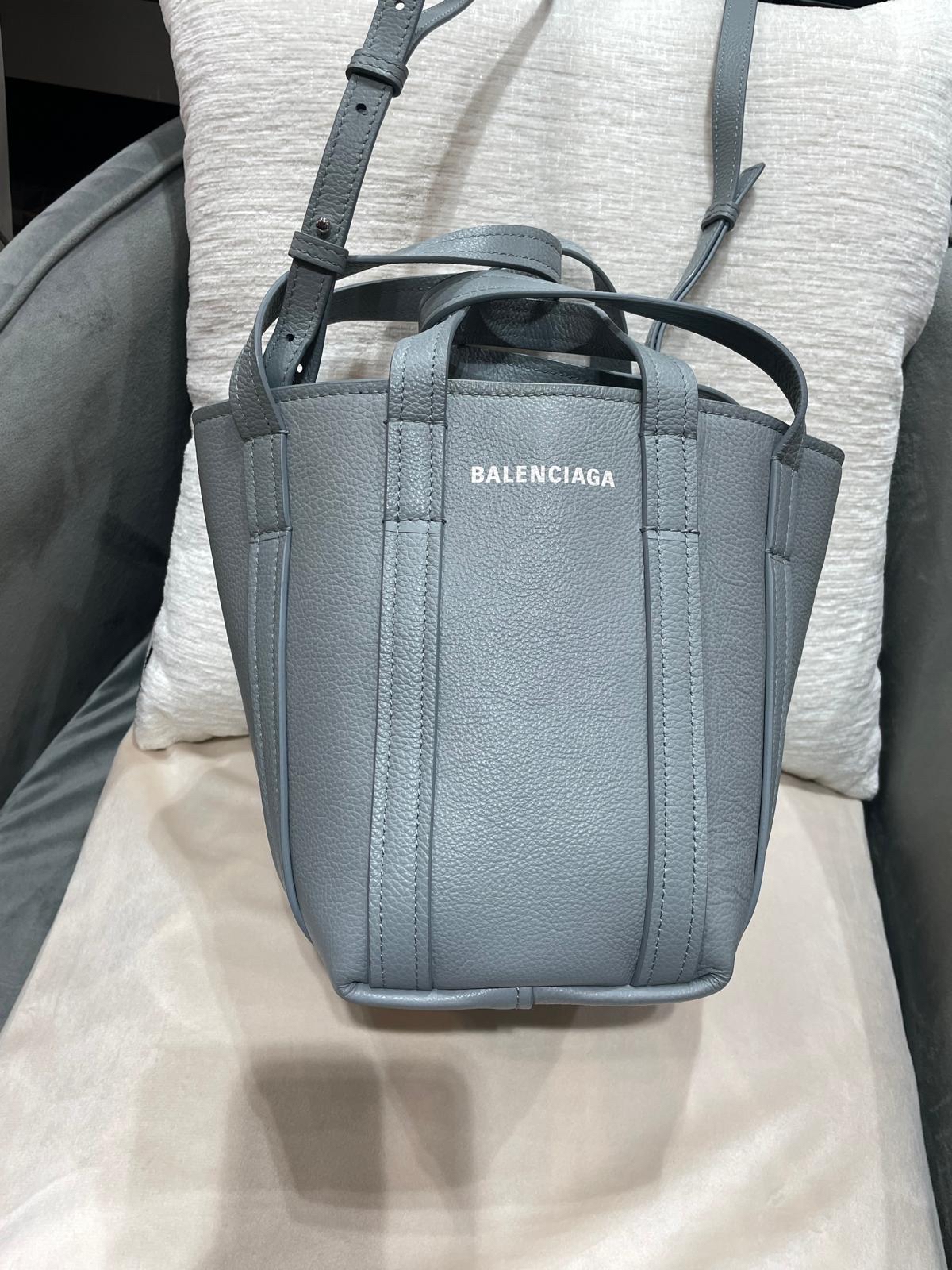 Balenciaga Everyday XS 2Way Bag 672793 calfskin 100%Authentic, 95%New ✅Dust bag