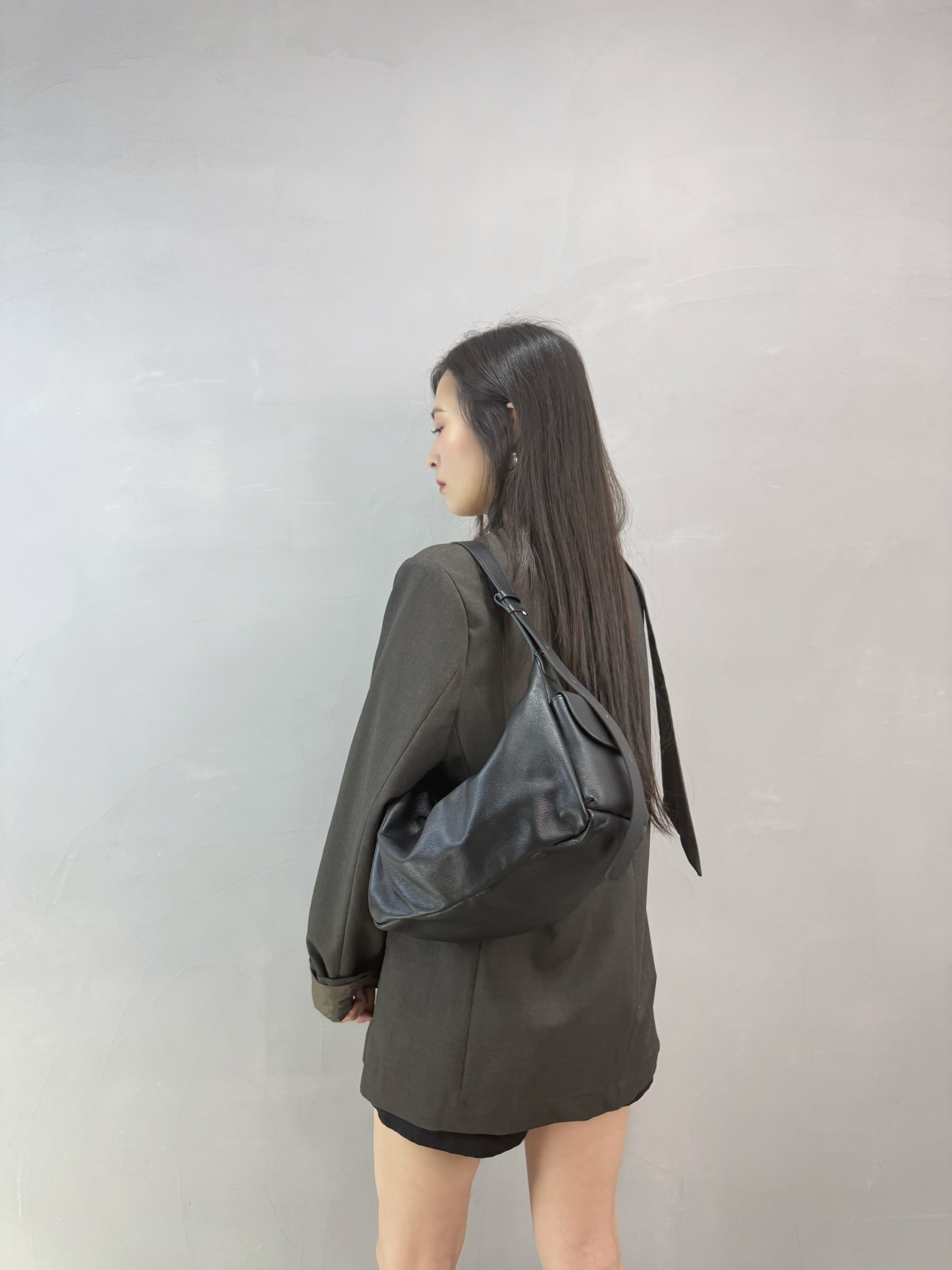 I22 頸帶tube-top
