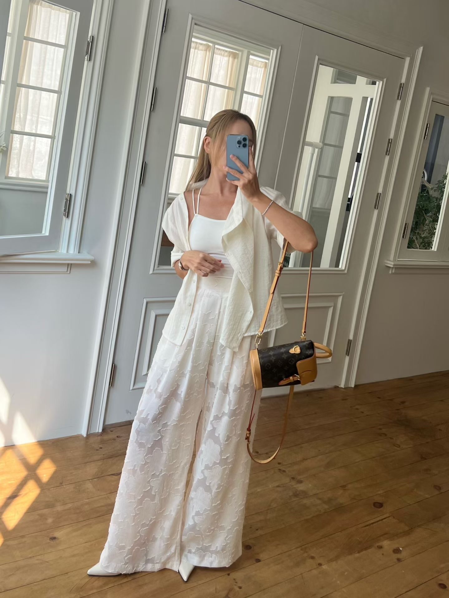 B10 斜襟排釦設計感短袖襯