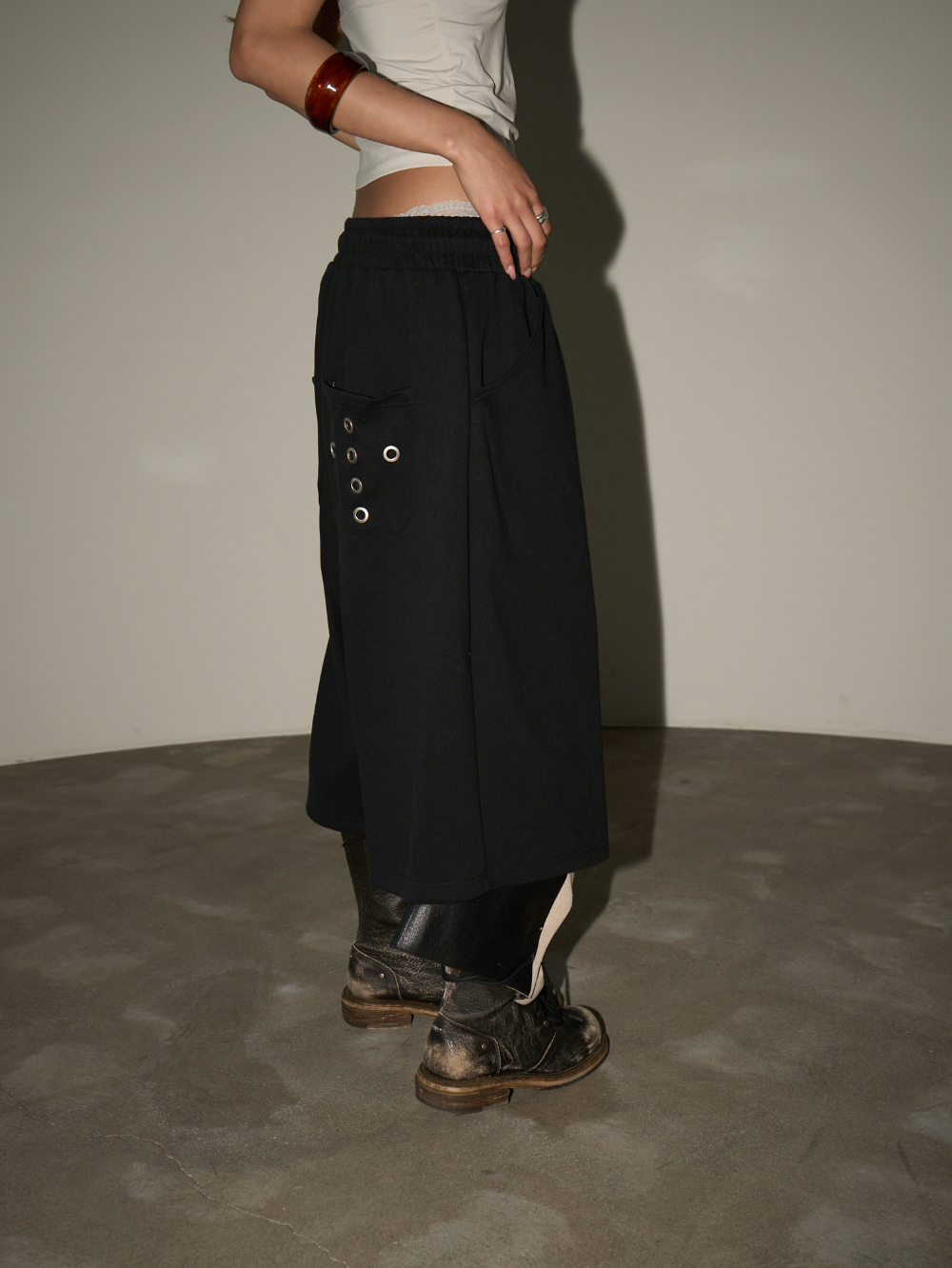 Back Pocket Eyelet Bermuda Pants