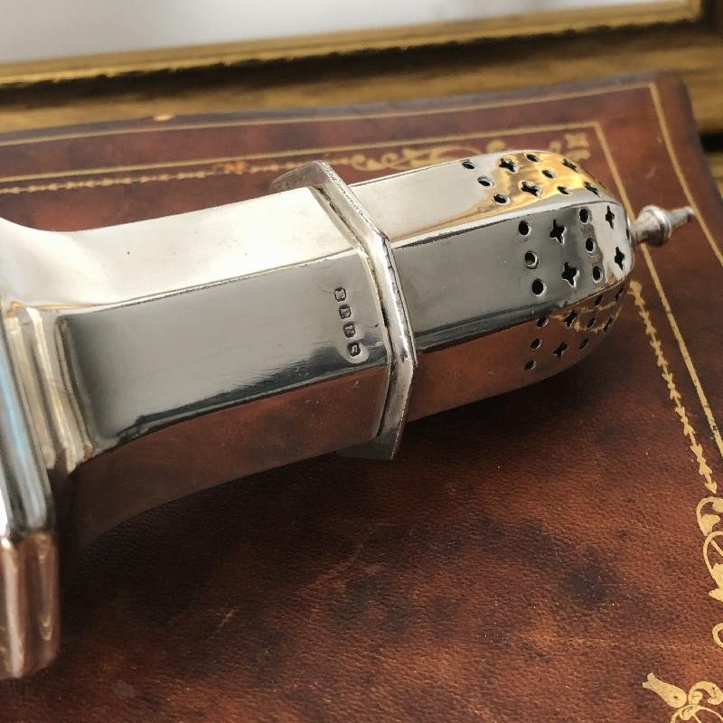 Vintage Modernist Silver Plated Salt/Pepper Shaker(MT824)