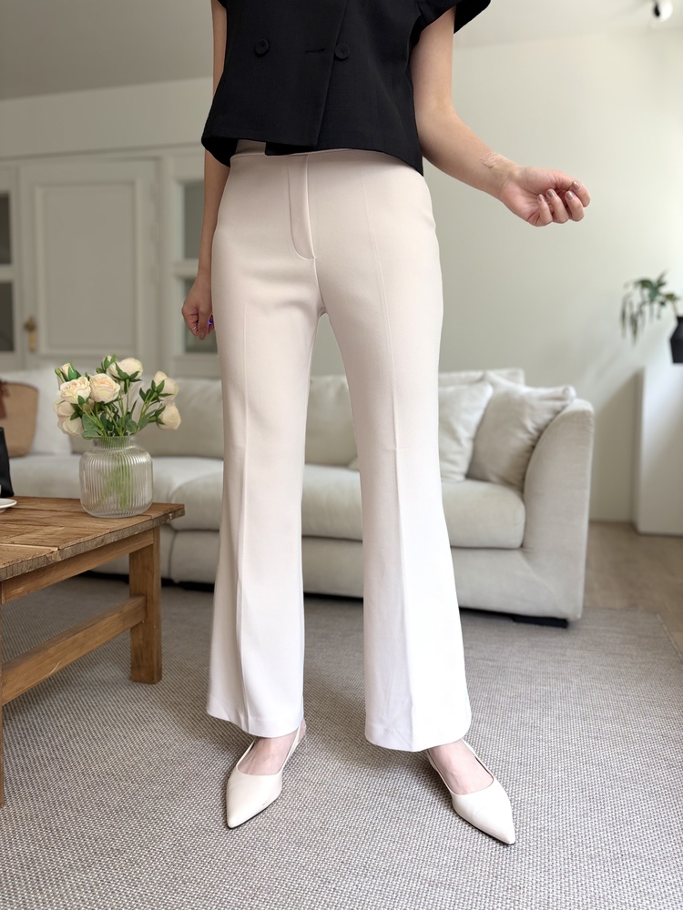 Pull-On Stretch Pants (Light Beige)