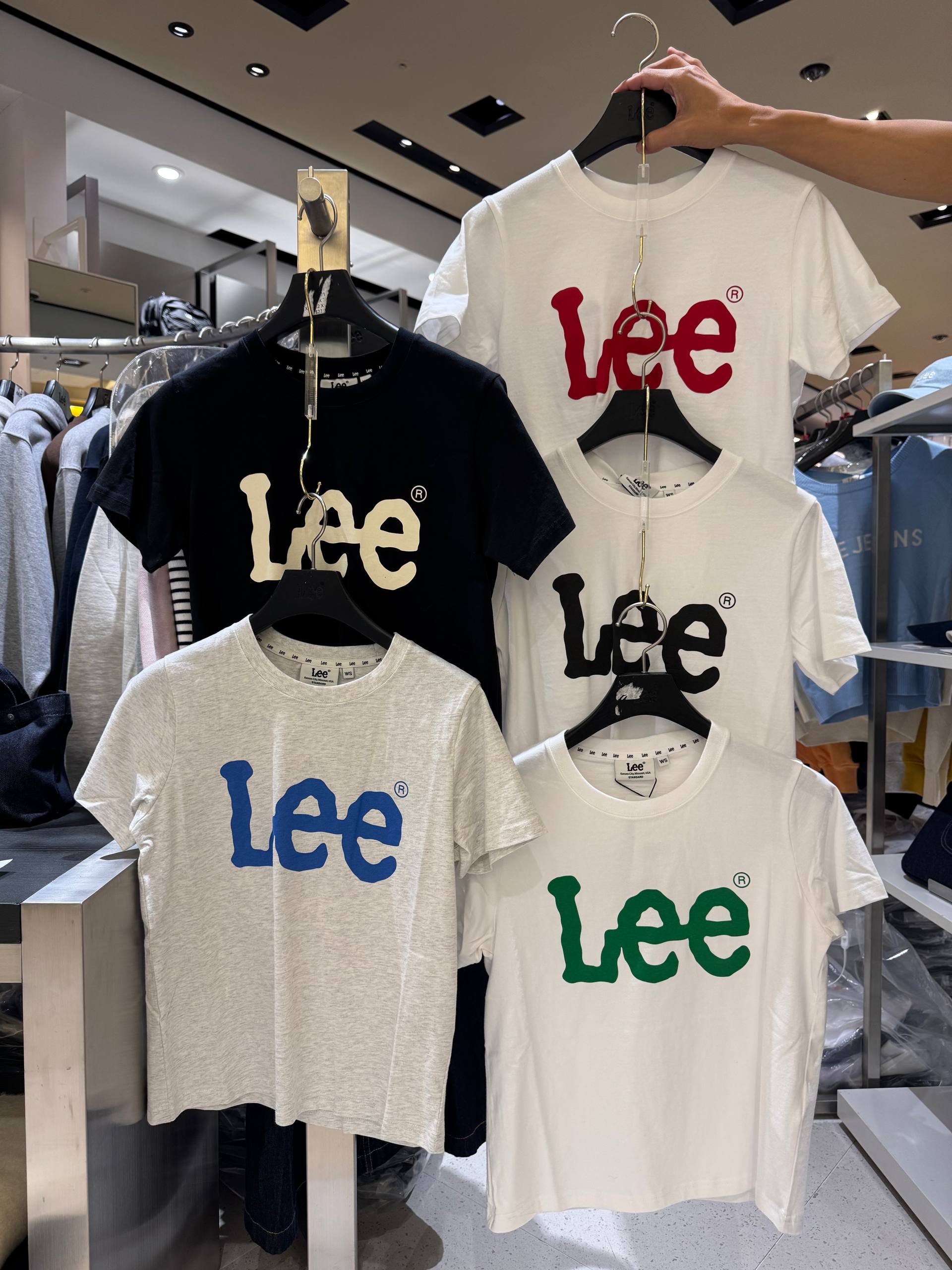 🇰🇷Lee 女款上衣✨