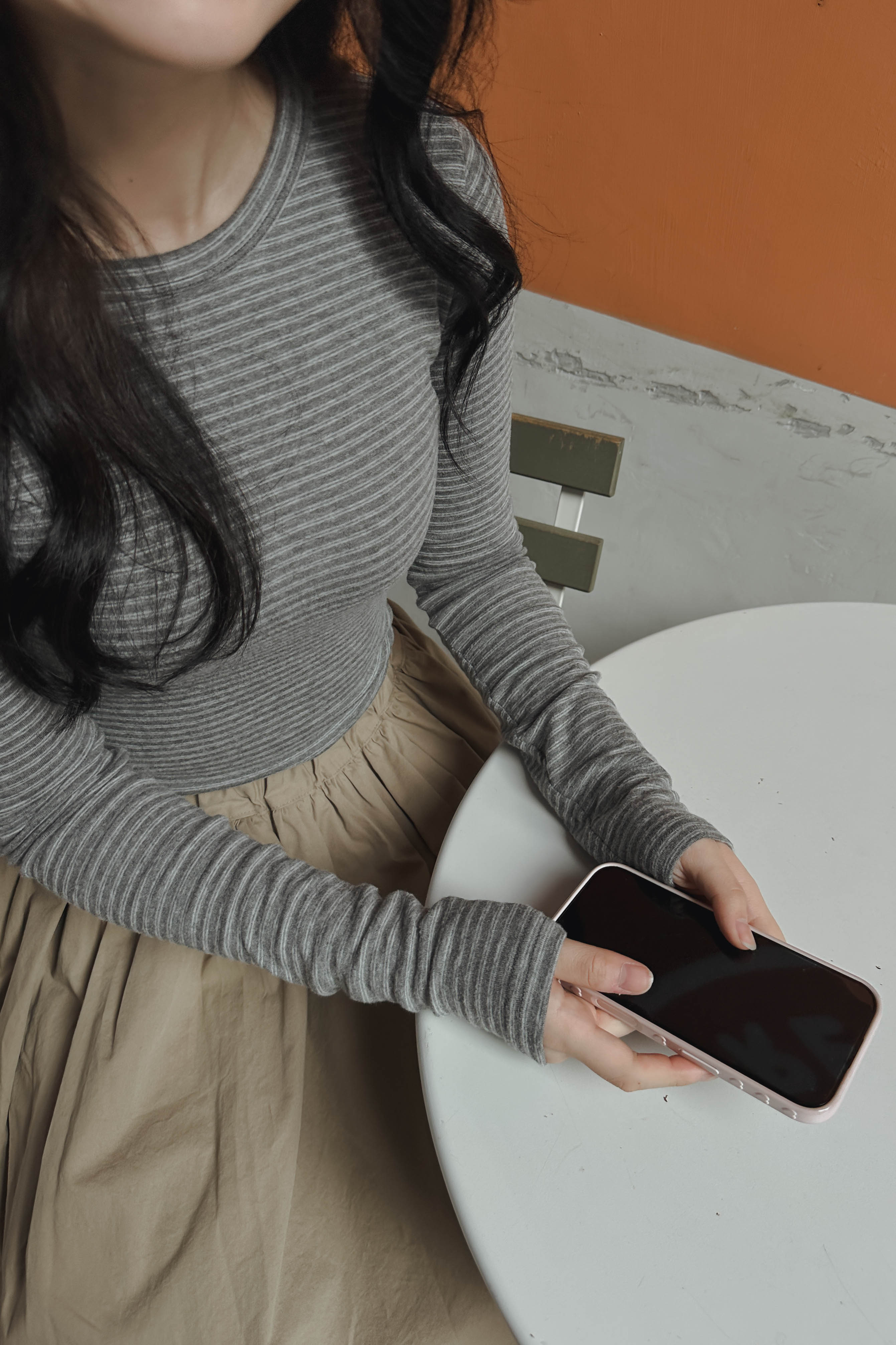 親膚修身圓領條紋上衣 (兩色入)