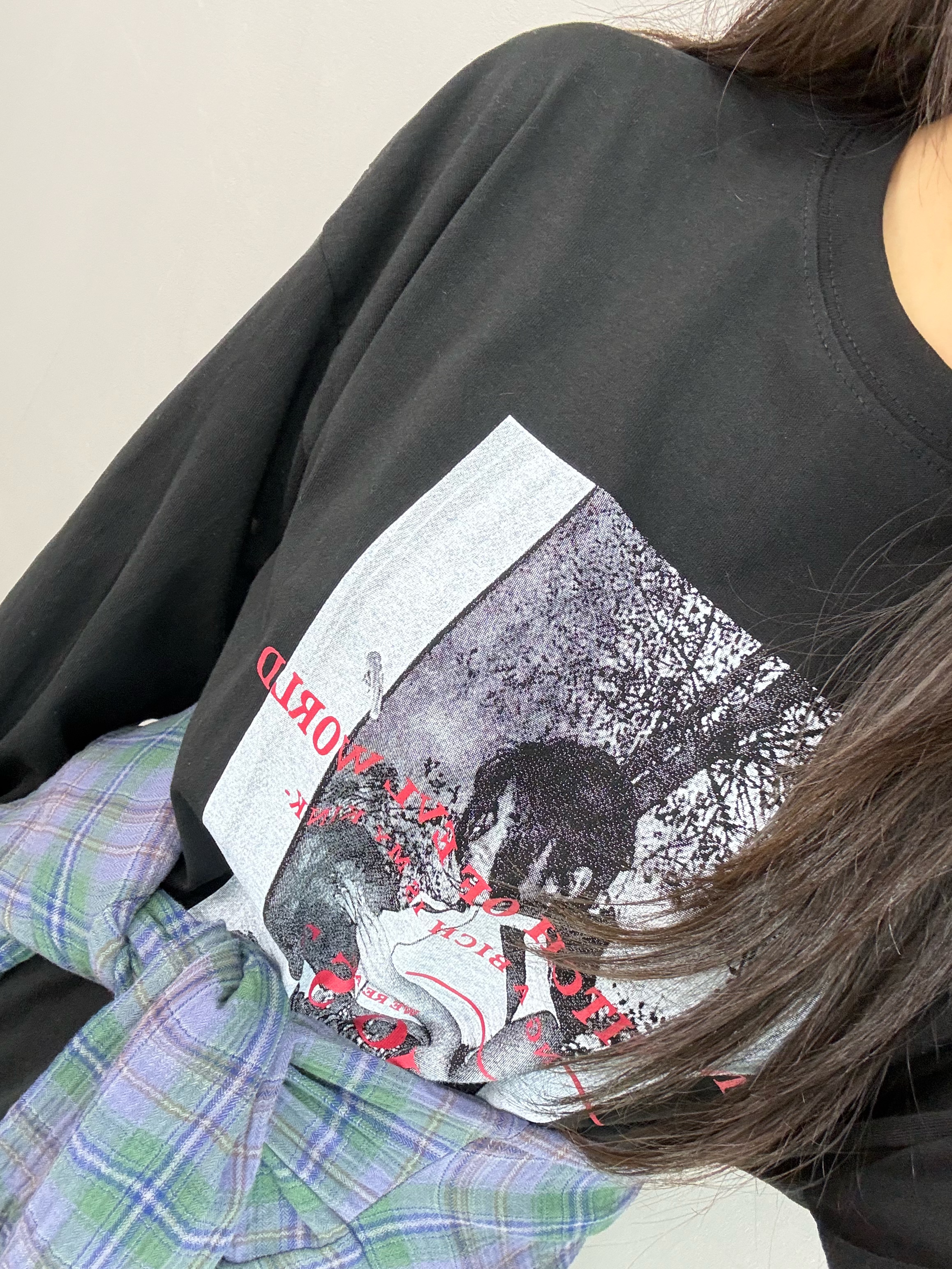 H16 人像開叉tee