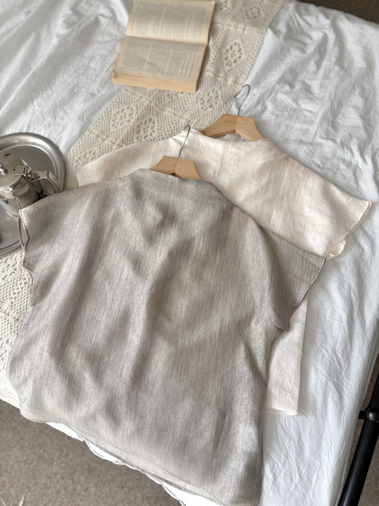 Odette Sheen Top (Ivory)
