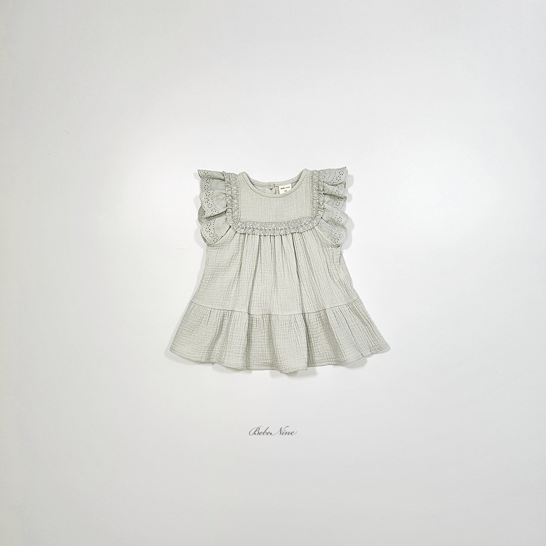 ☀️預訂 韓國直送☀️🇰🇷Bebenine兩色蕾絲荷葉邊袖連身裙