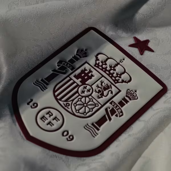 📖交織文學與足球 Adidas Spain 西班牙 2025-26 作客長袖球員版球衣 (可加印字章) KA1957