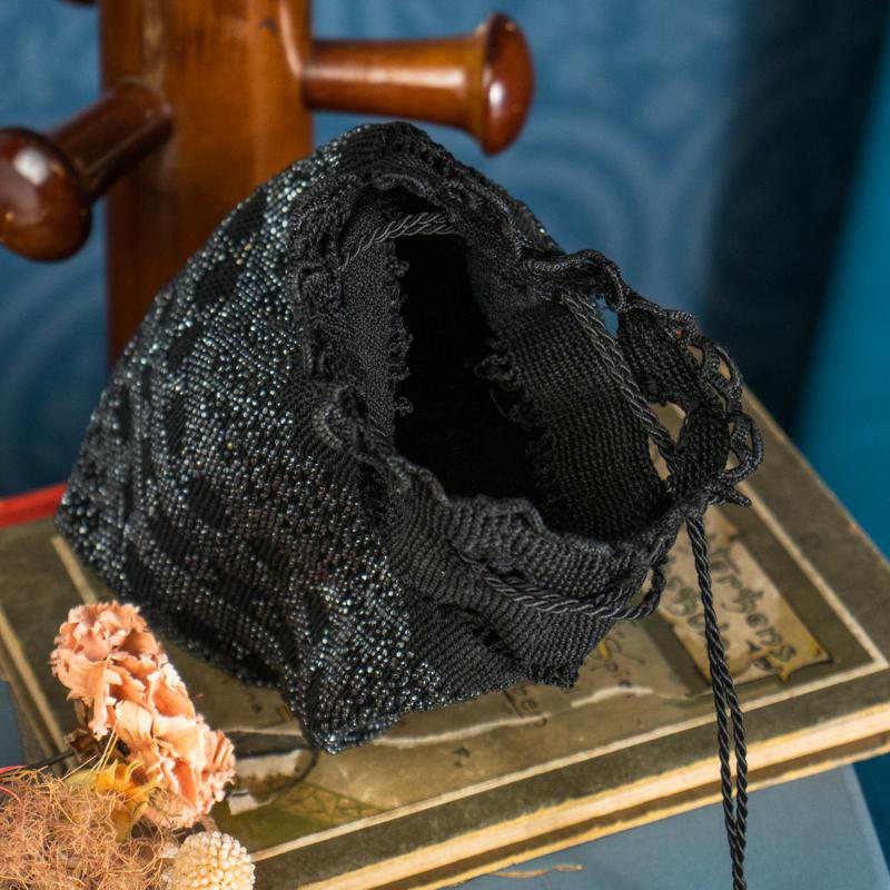 c.a. 1920-30s European Art Deco Micro-beading Reticule Drawstring Bag (EZ194)