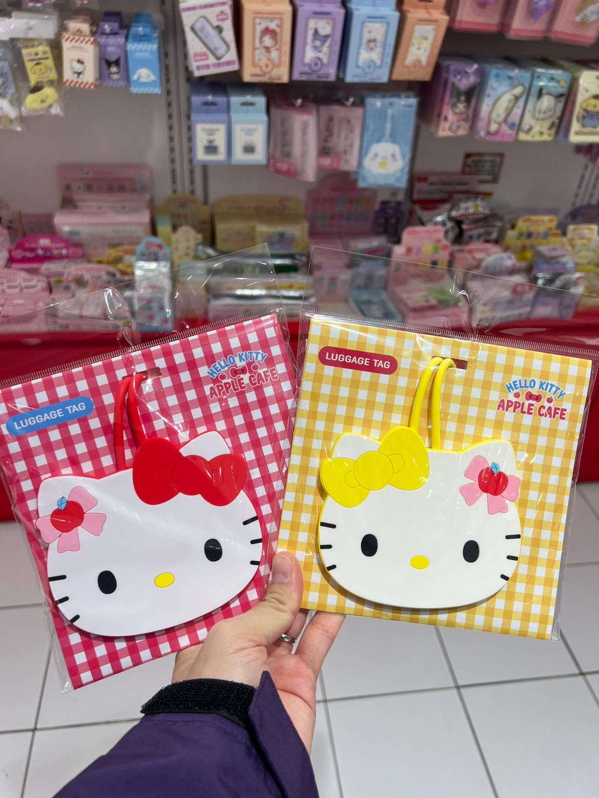 Hello Kitty Apple Cafe 行李牌