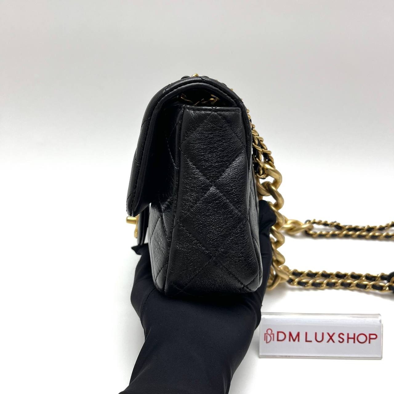 Chanel Black 22P Flap Bag GHW (Microchip)