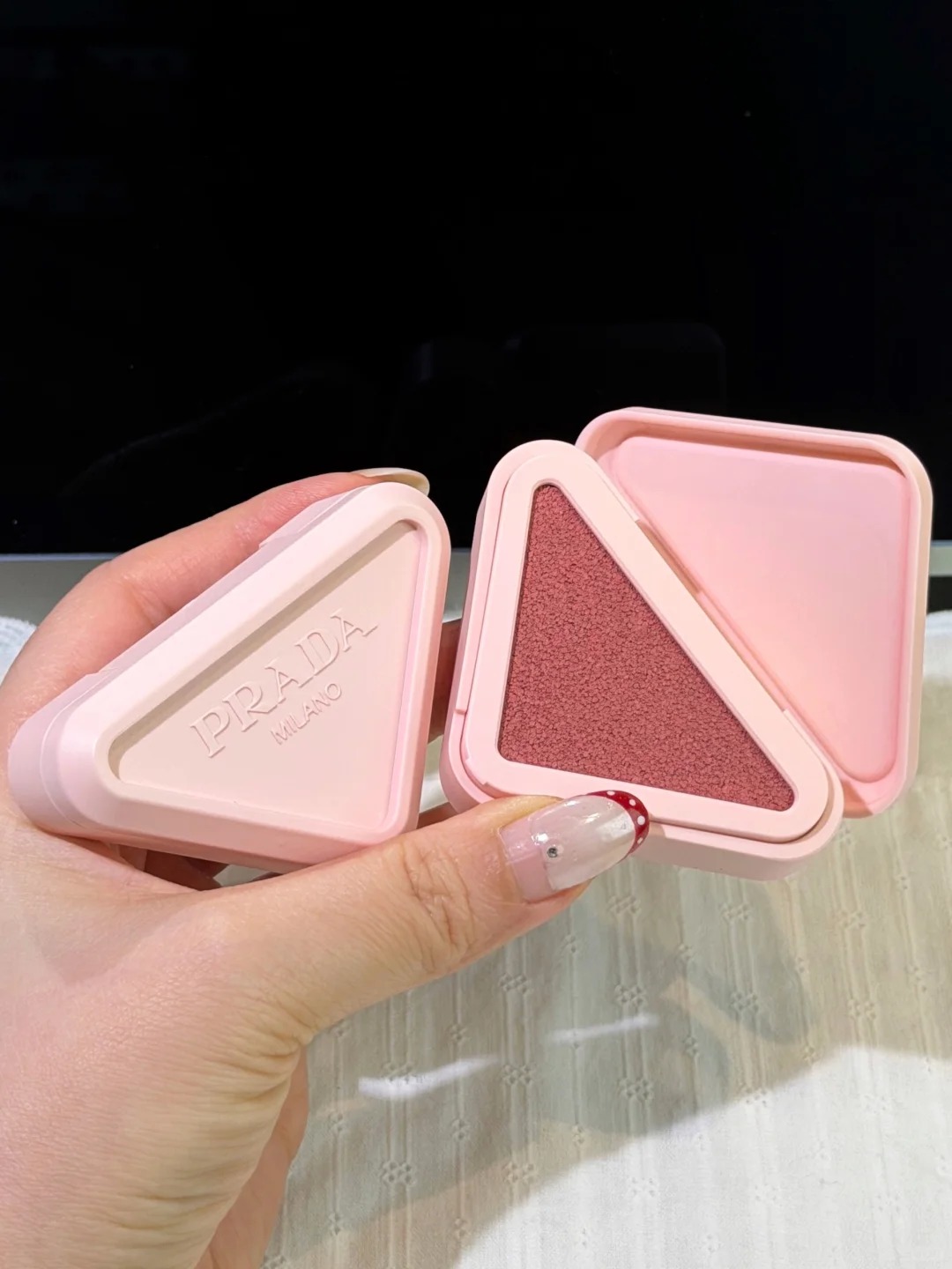 Prada 胭脂膏 Touch Cream-To-Powder 柔焦啞光腮紅 3.5g