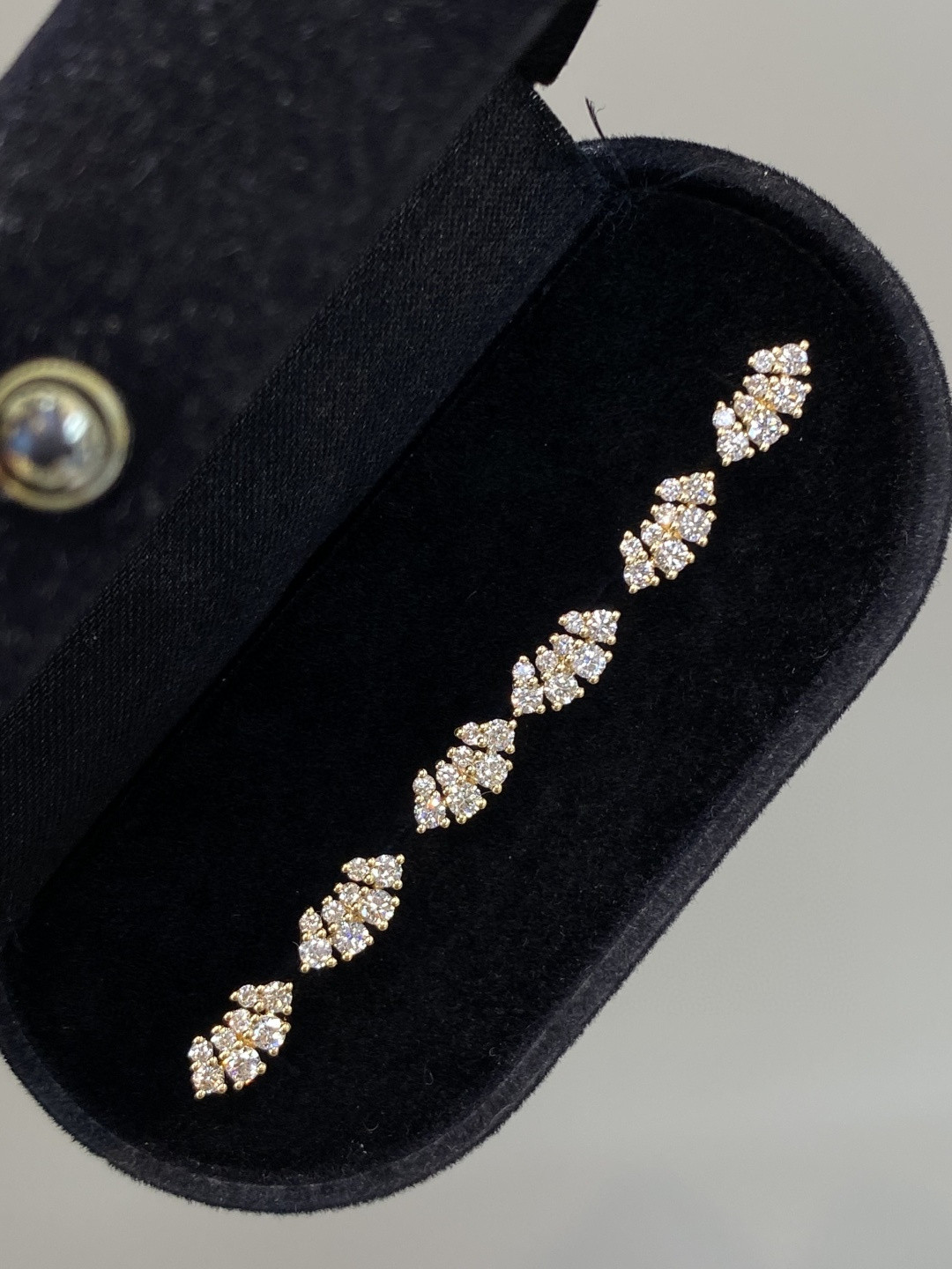 18K Diamond Earrings 