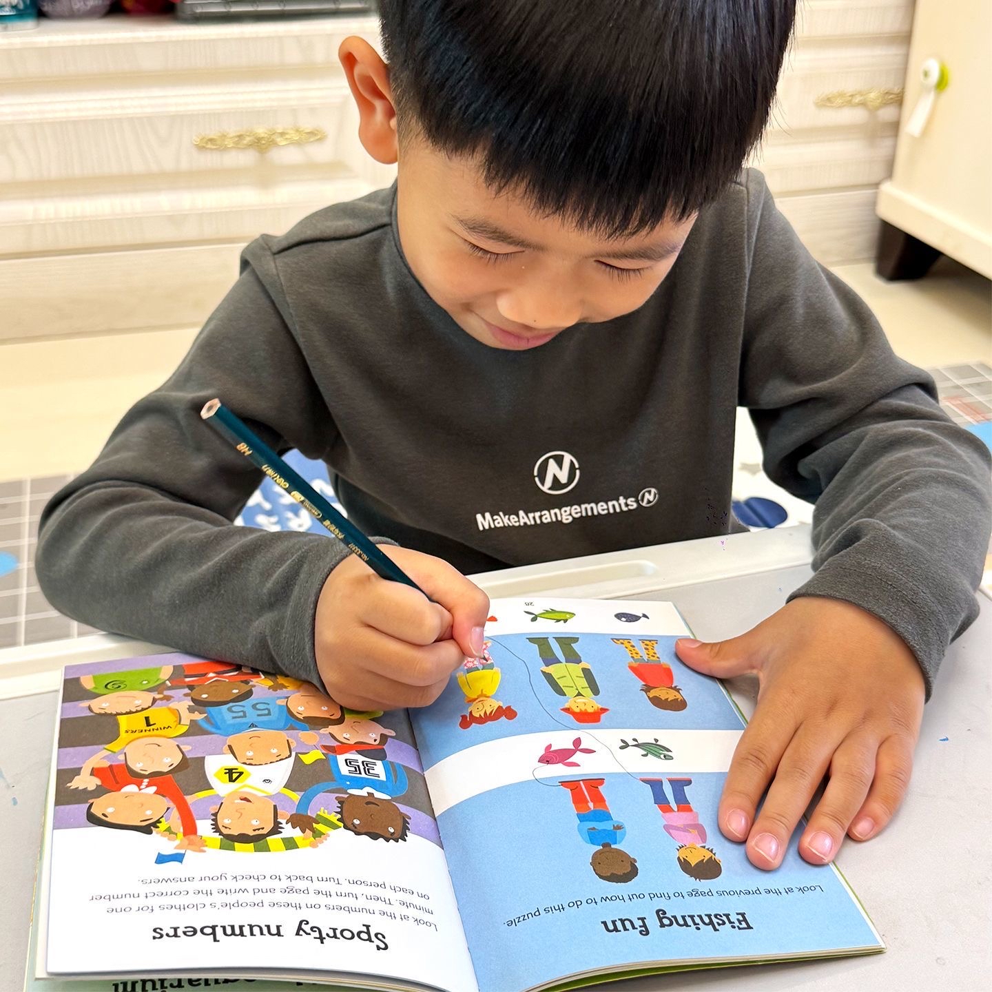 Picture Puzzles：Usborne（出版社） · Memory Puzzles、Number Puzzles、Brain Games、Brain Puzzles、99 Maths Puzzles、99 Word Puzzles：Usborne 旗下編撰，Simon Tudhope ， Various 編著