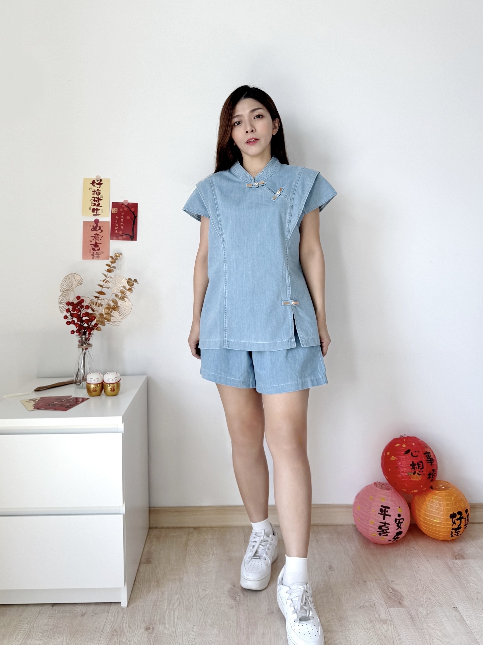 Ru Yi Oriental Denim Set “如.意” 新中式盘扣设计牛仔上衣+短裤套装 (2 Colours)