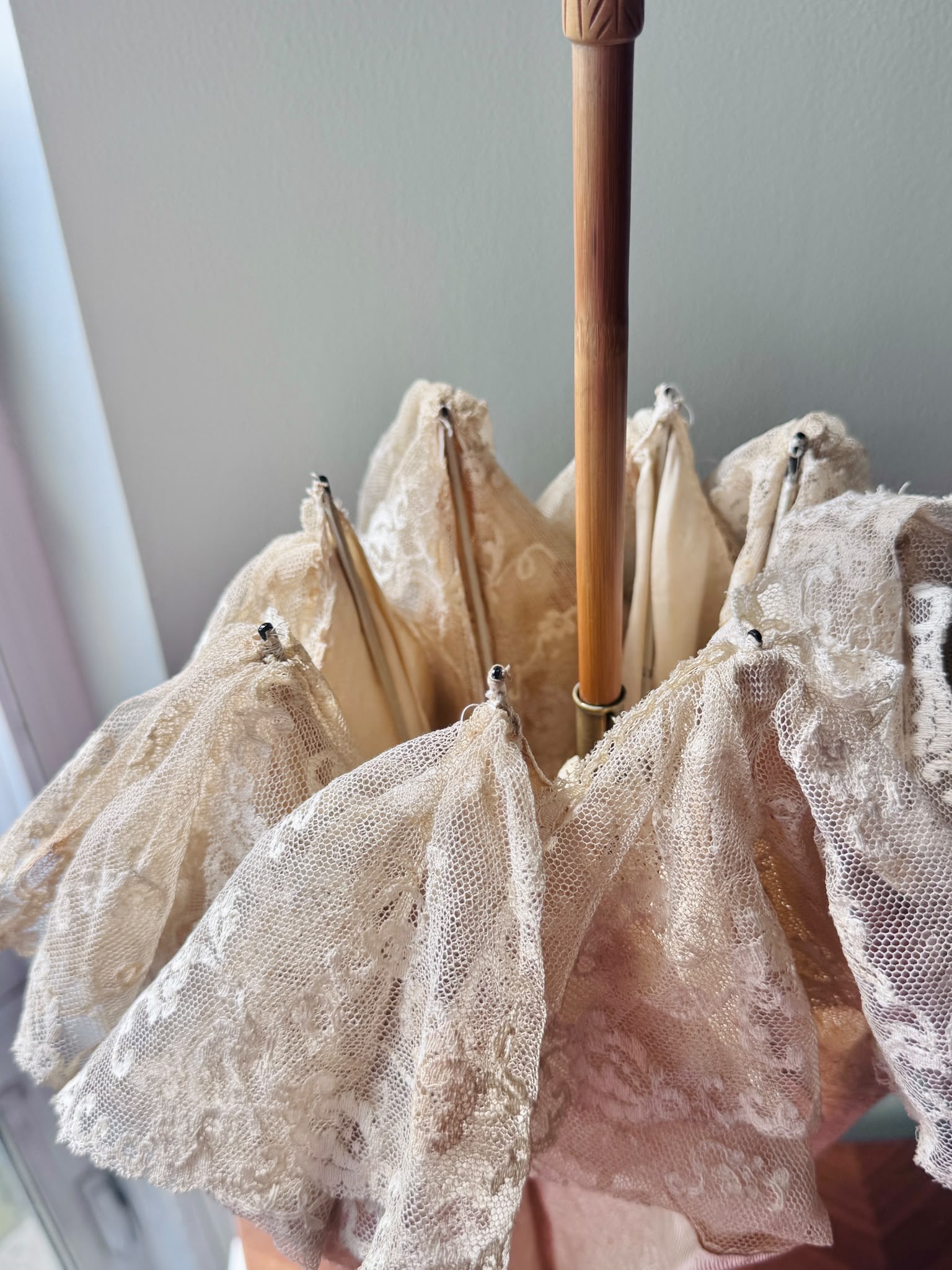 Antique Late Victorian/ Edwardian Lace Parasol with Carved Wooden Handle, c. 1890–1915 (MT2617)
