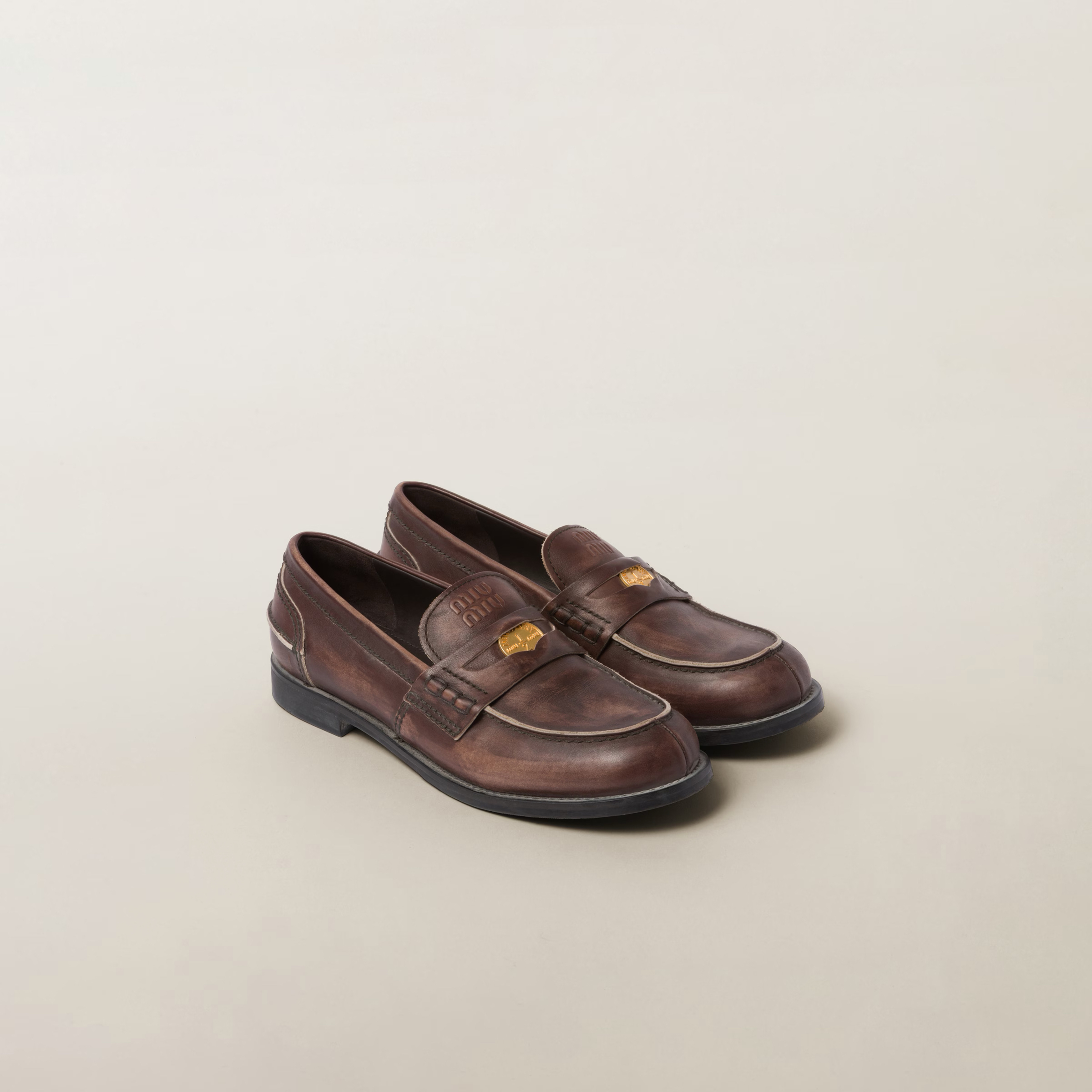 限時優惠✨訂貨🍒MIUMIU 造舊loafer   Size 36-39/40