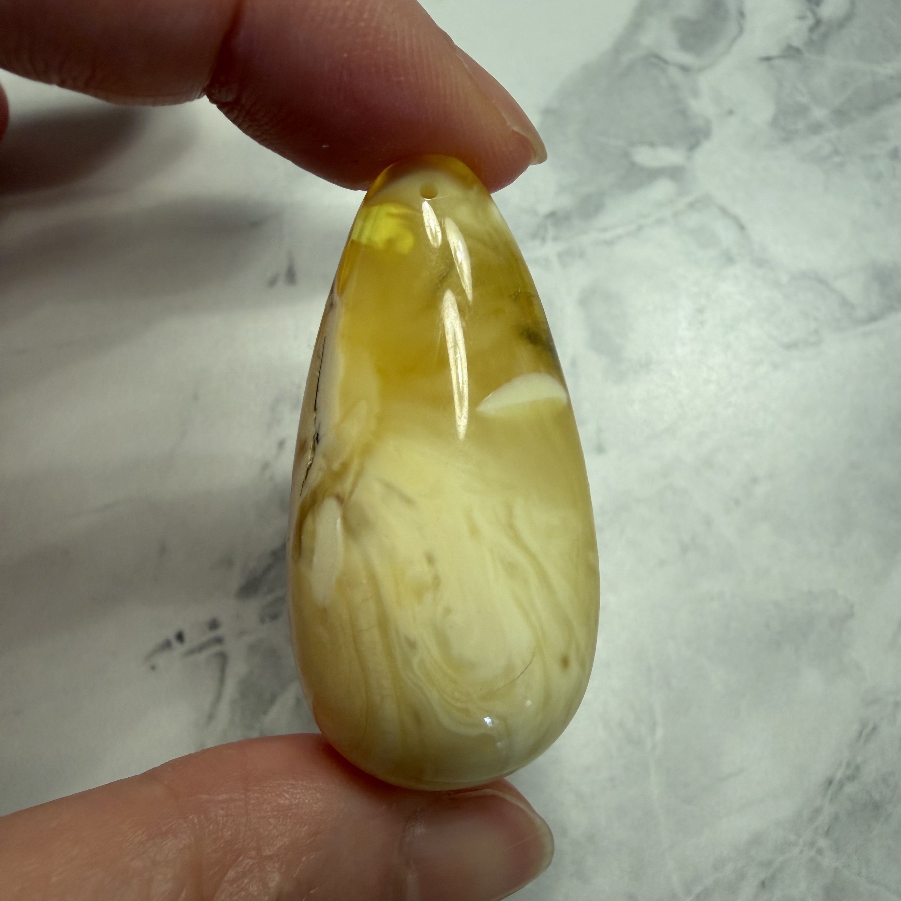 ［閉店一口價］波羅的海金瓷白熒光植物珀