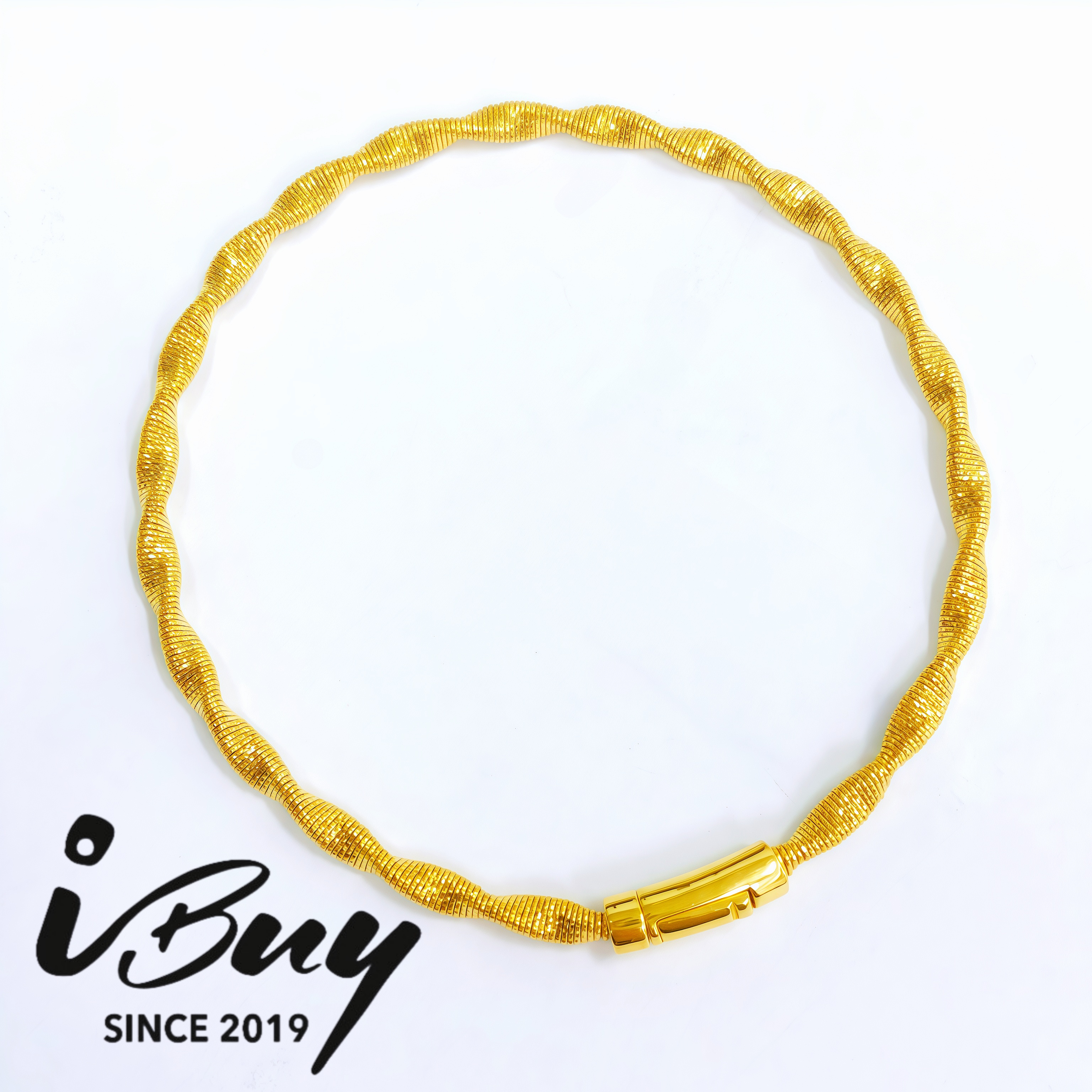 916 GOLD ITALY TWIST BRACELET 916 金 旋转线圈手镯