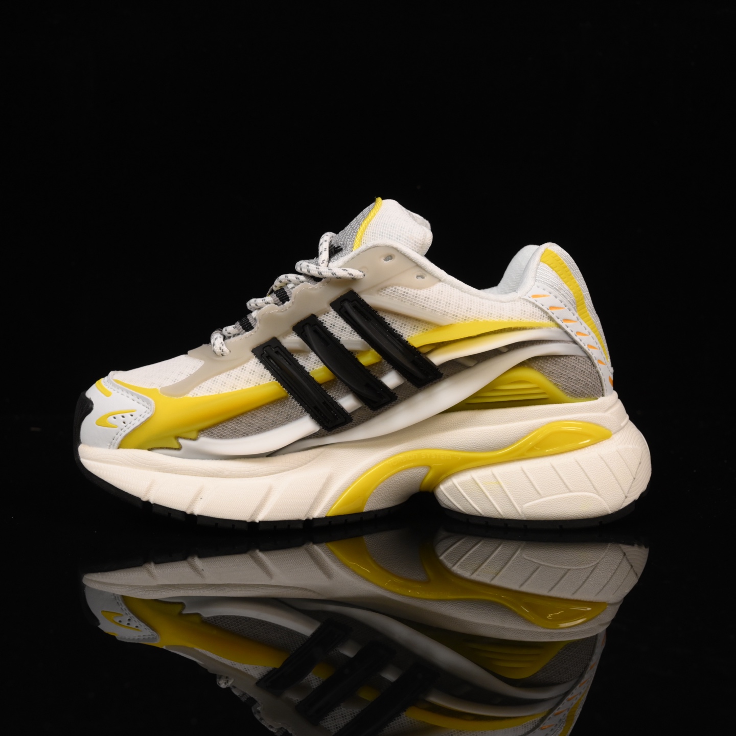 Pharrell Williams x Adidas Adistar Jellyfish 