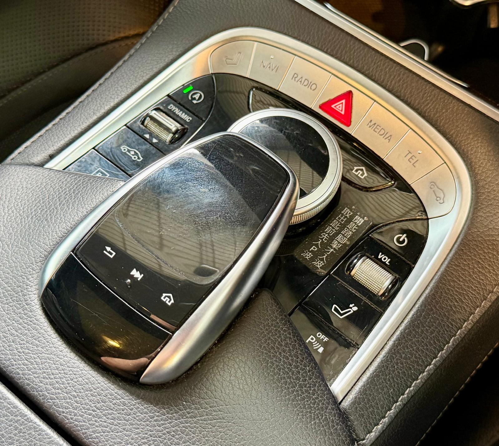 Mercedes-Benz S320 Facelift (V222)