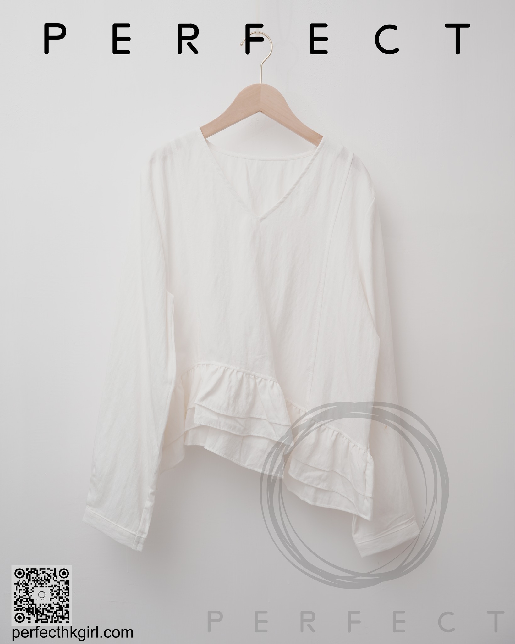 T0002_顯瘦V領波浪衣腳上衣（純潔白）